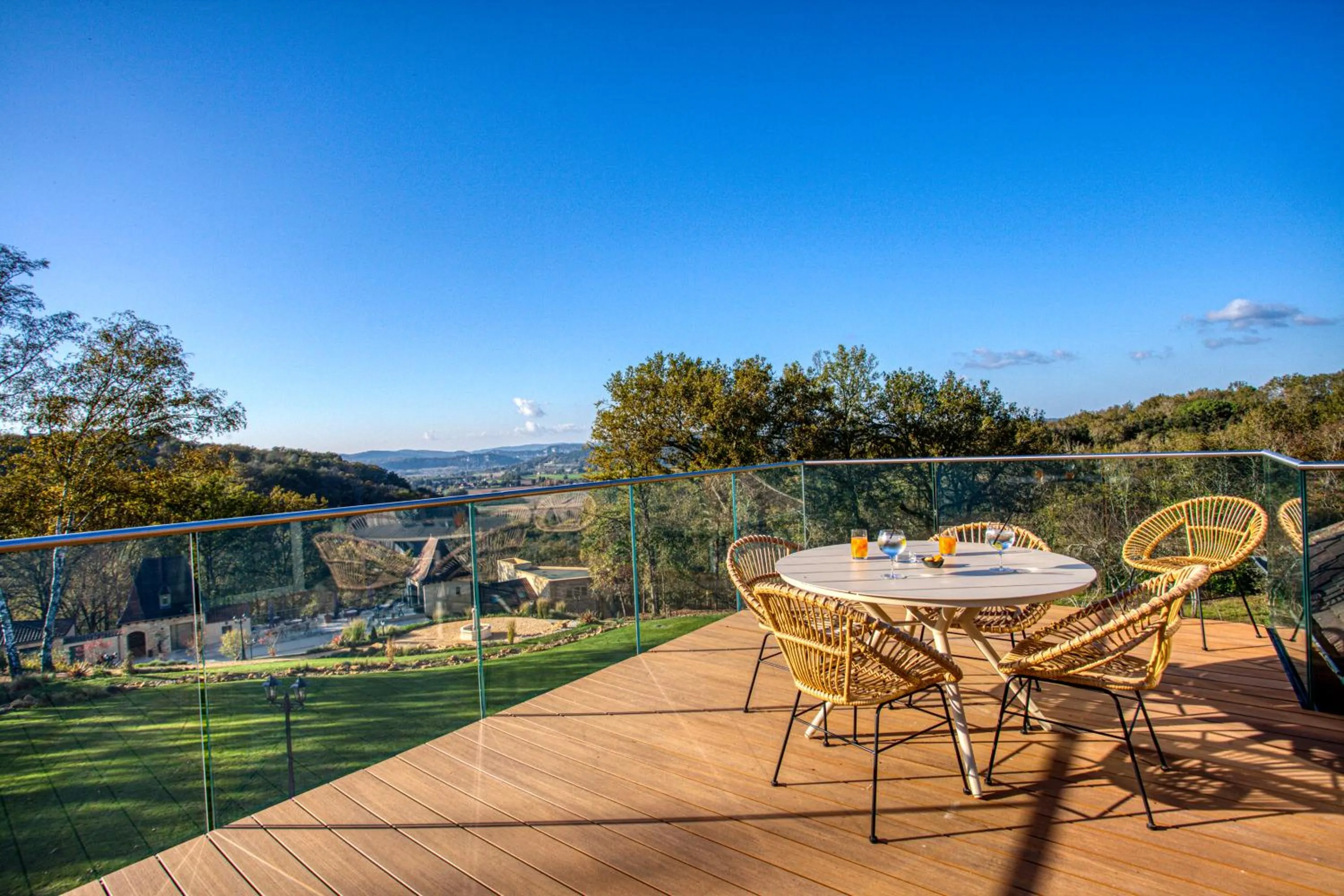 Spring in La Perle de Domme