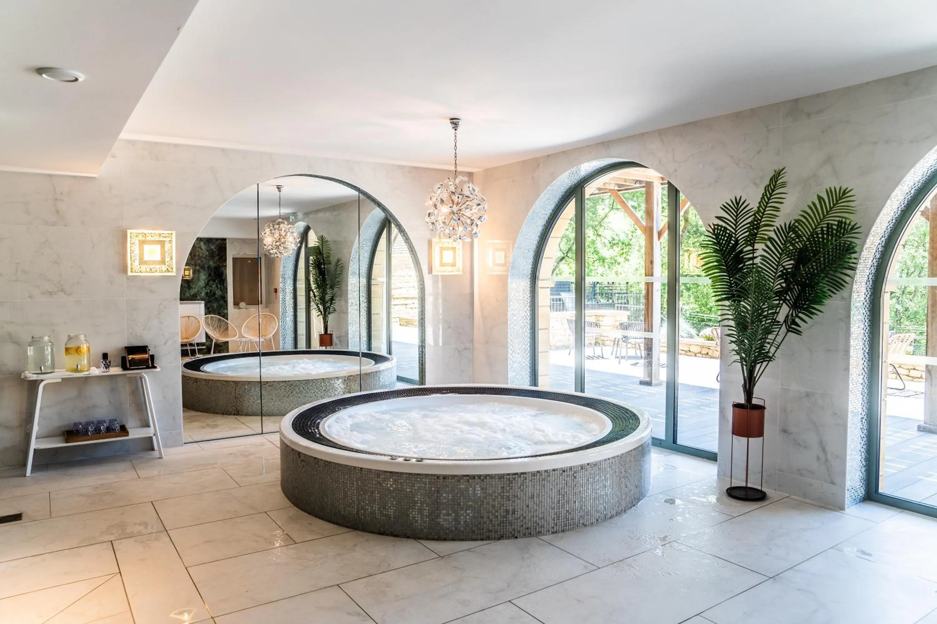 Hot Tub in La Perle de Domme