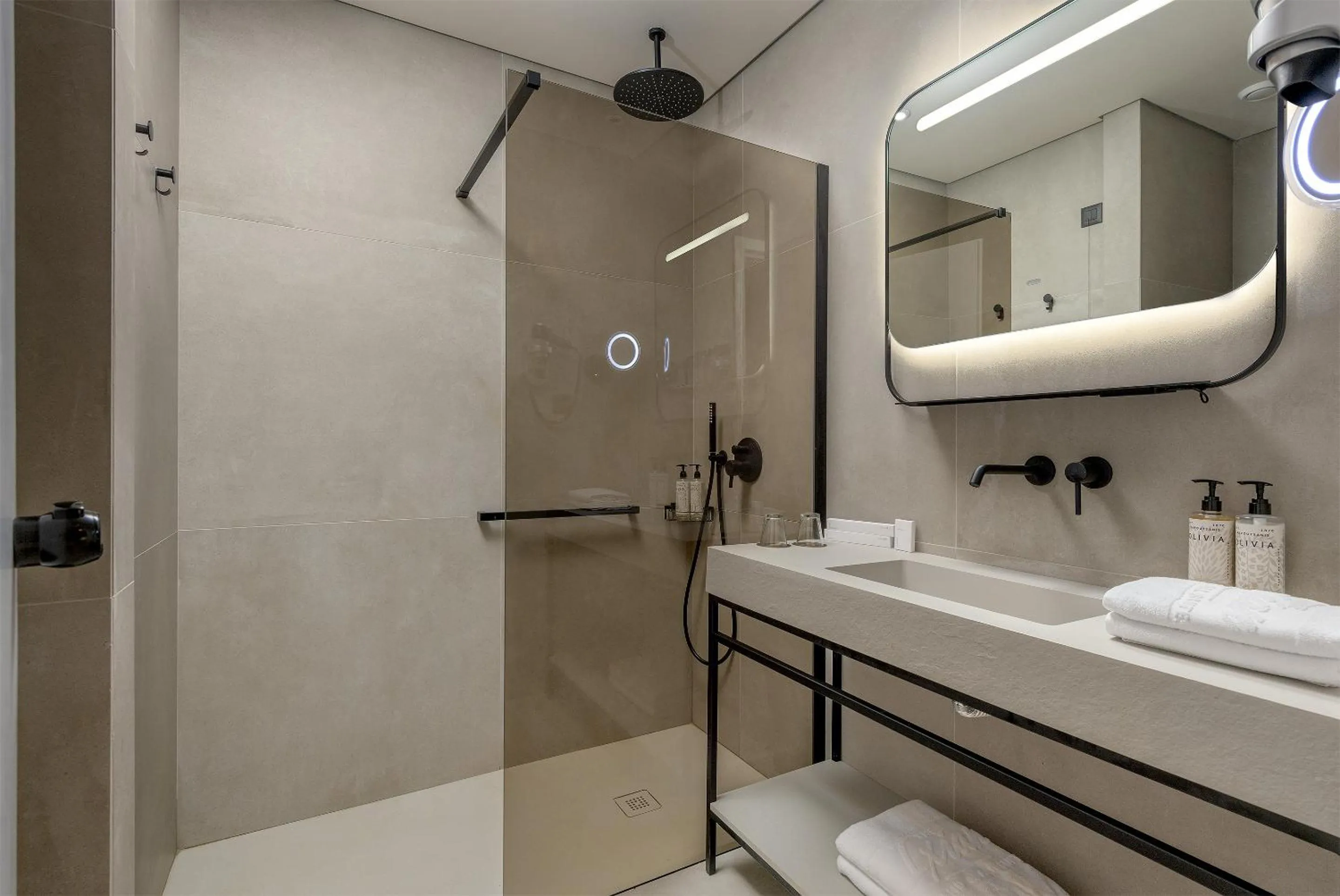 Shower in The Ixian Grand & All Suites - Adults Only Hotel