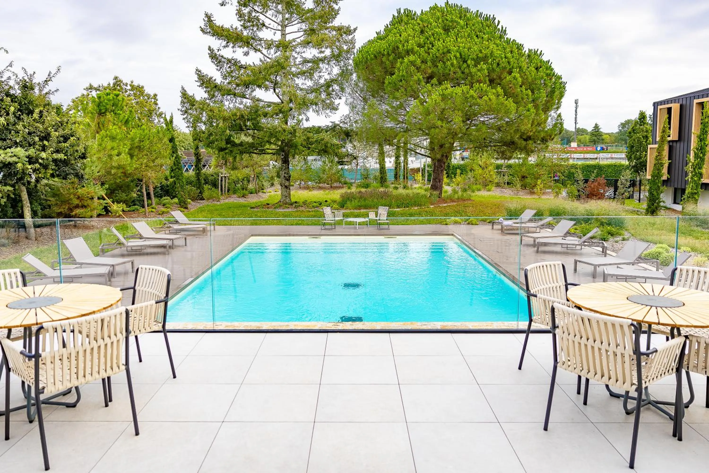 Restaurant/places to eat in Hôtel Parc du Landreau