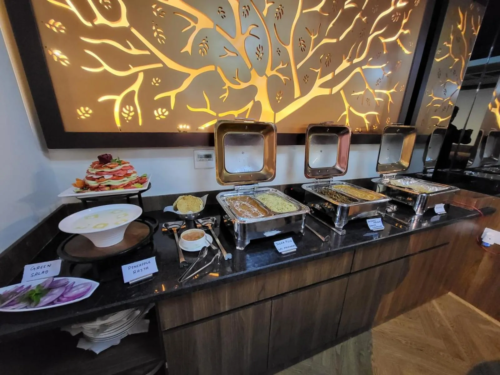 Meeting/conference room in Belvedere Suites