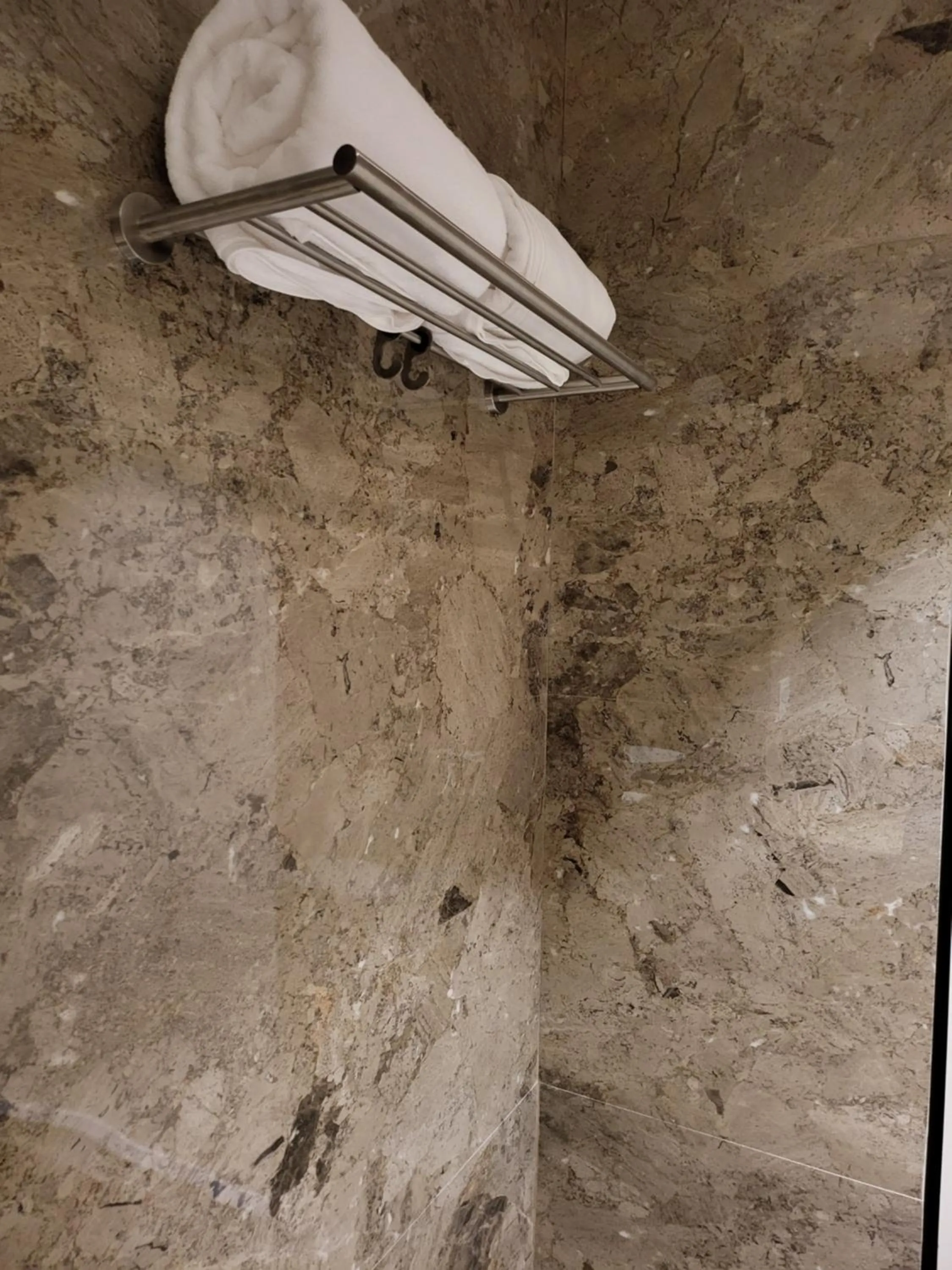 Bathroom in Belvedere Suites