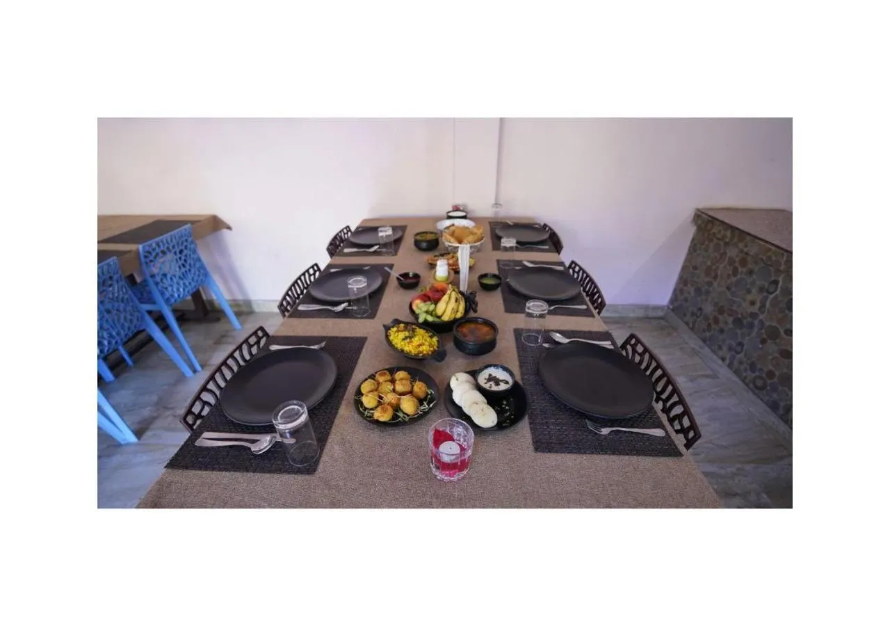 Restaurant/places to eat in HR DUKES DEN RESORT