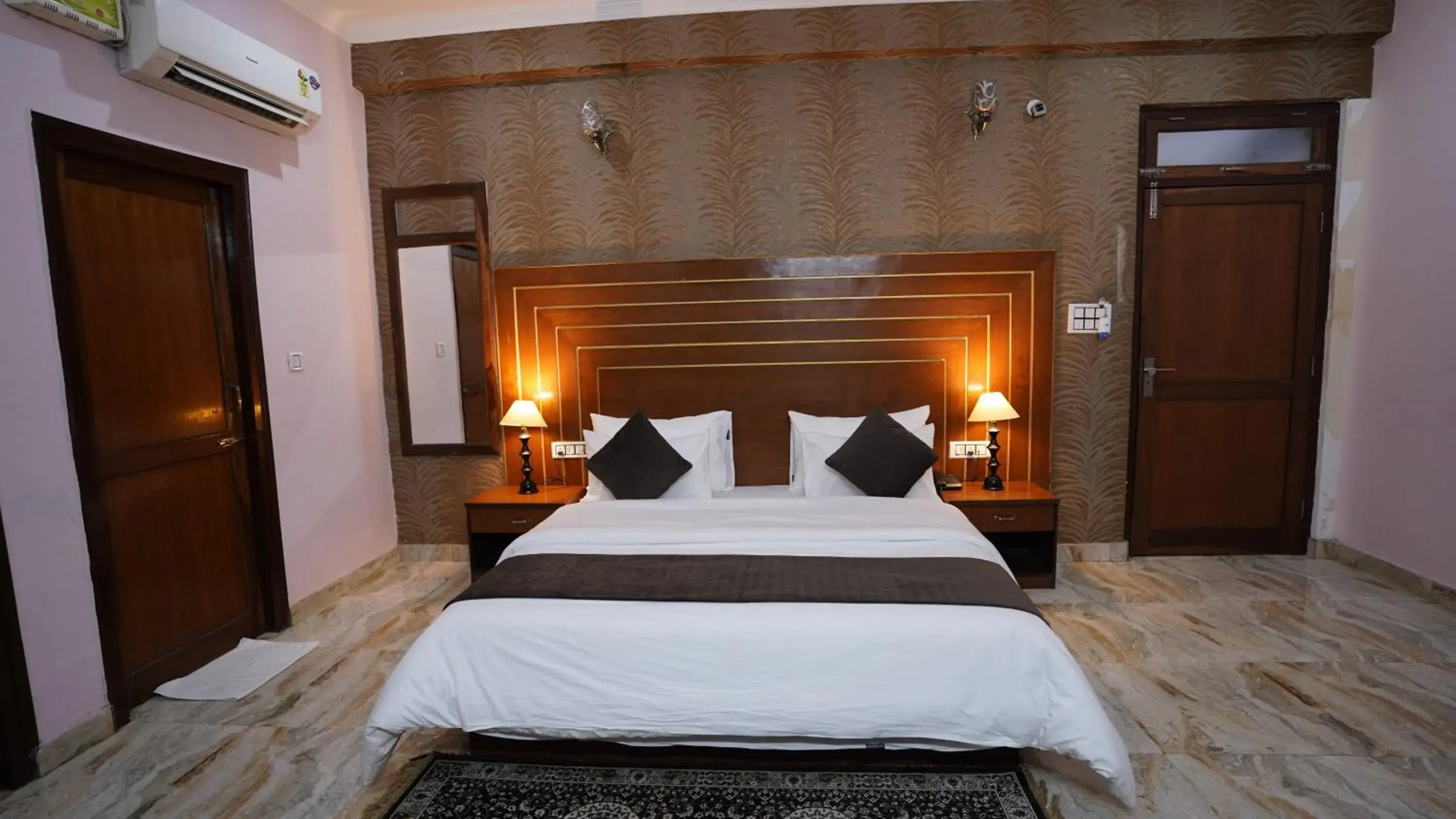 HR DUKES DEN RESORT HR DUKES DEN RESORT