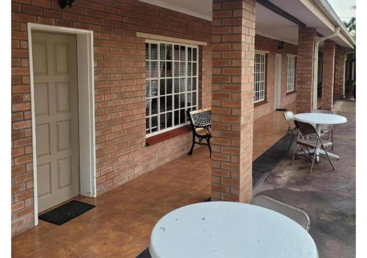 Facade/entrance in Mumo Lodge