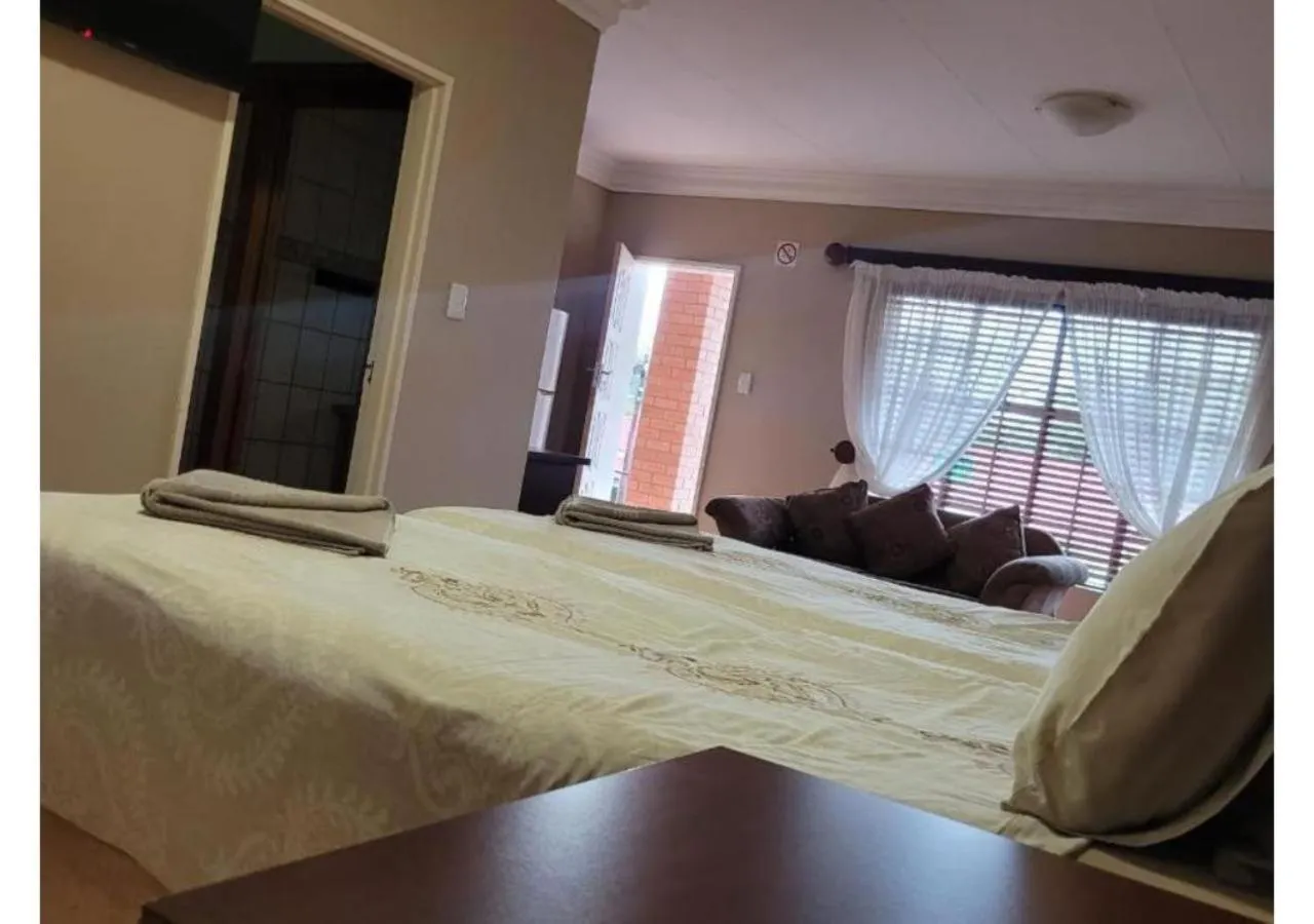 Bedroom, Bed in Mumo Lodge