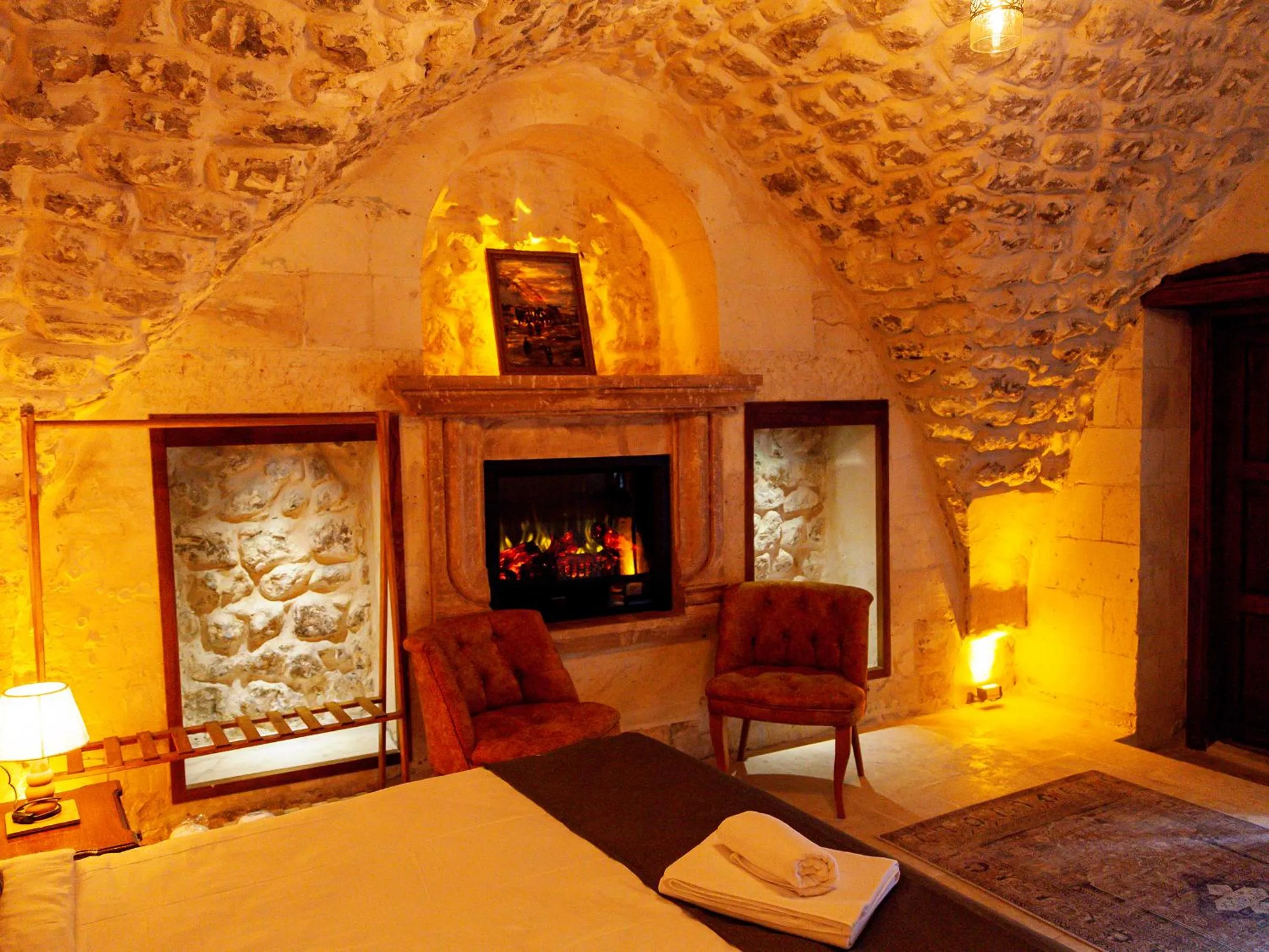 Bed in Reji Boutique Hotel