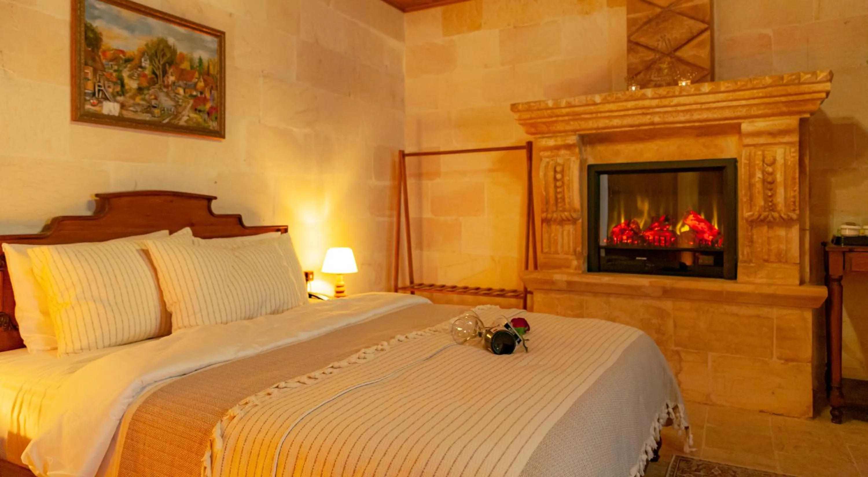 Bed in Reji Boutique Hotel