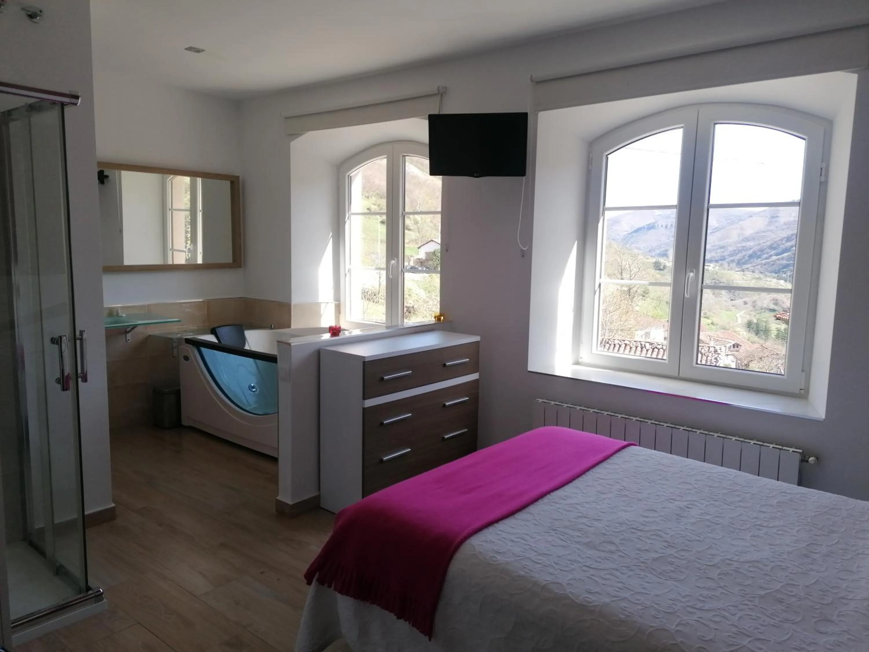 Natural landscape, Bed in Alojamiento rural El Refugio