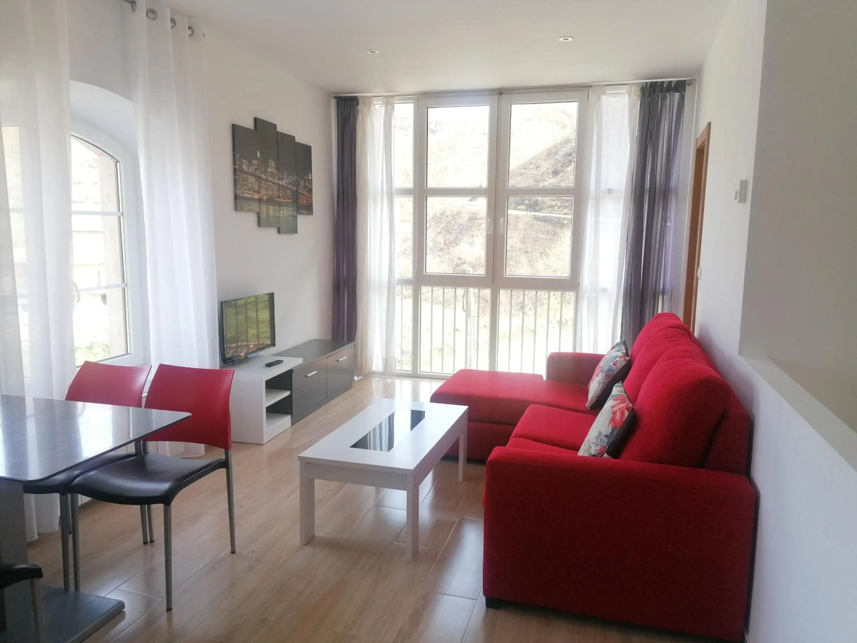 Communal lounge/ TV room in Alojamiento rural El Refugio