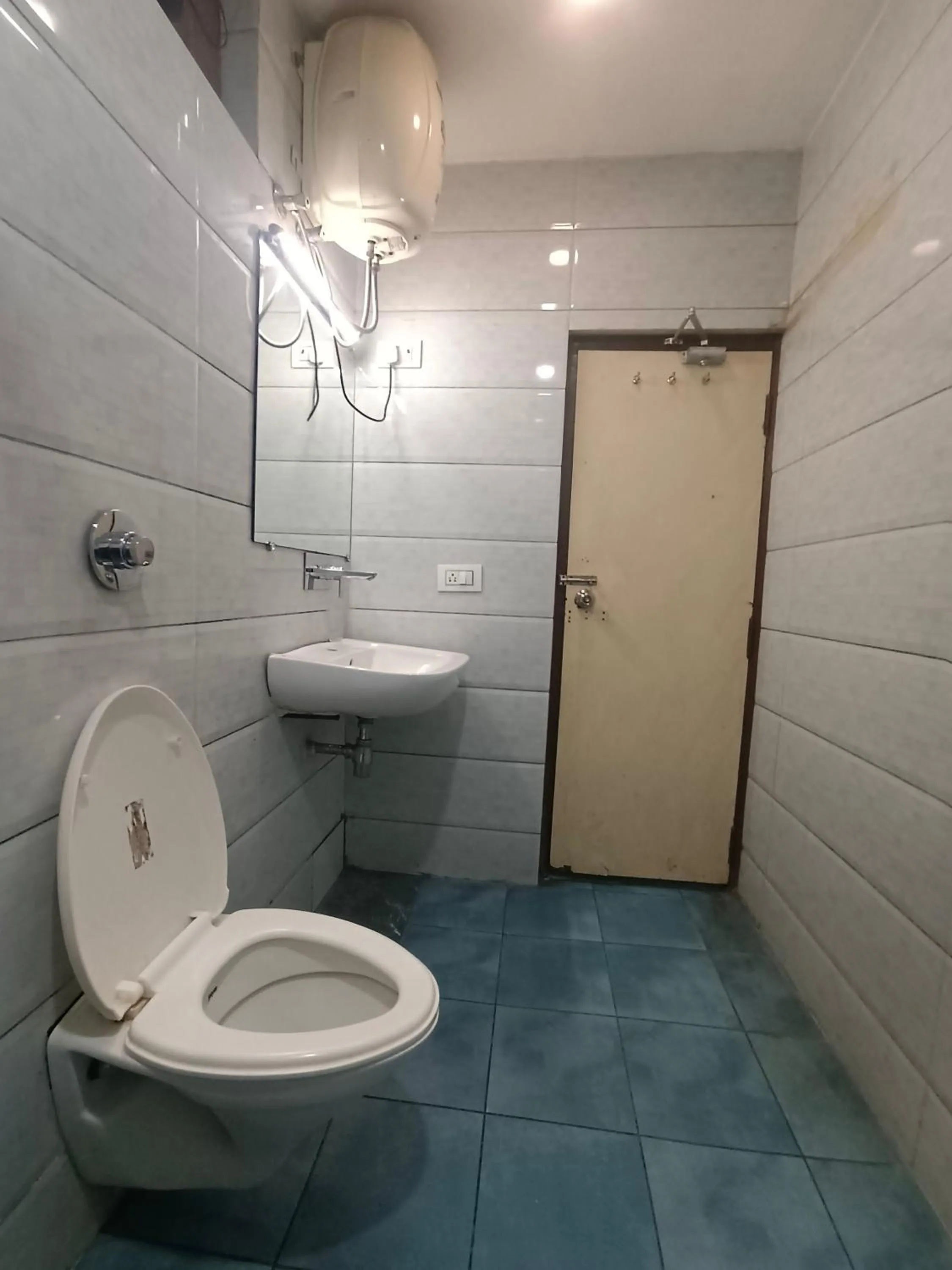 Bathroom in Hotel Ganga Azure@ Har Ki Pauri Road