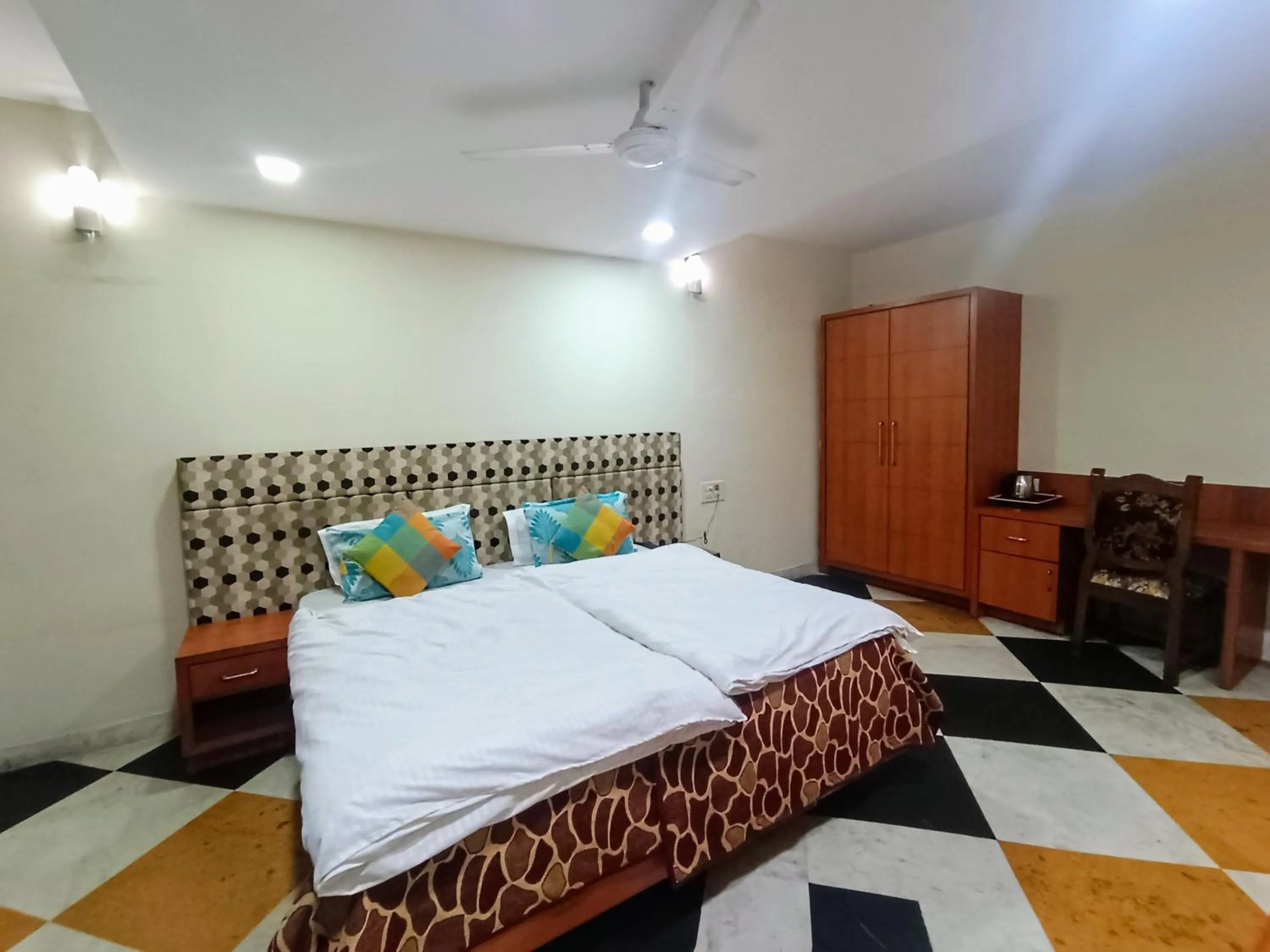 Bed in Hotel Ganga Azure@ Har Ki Pauri Road