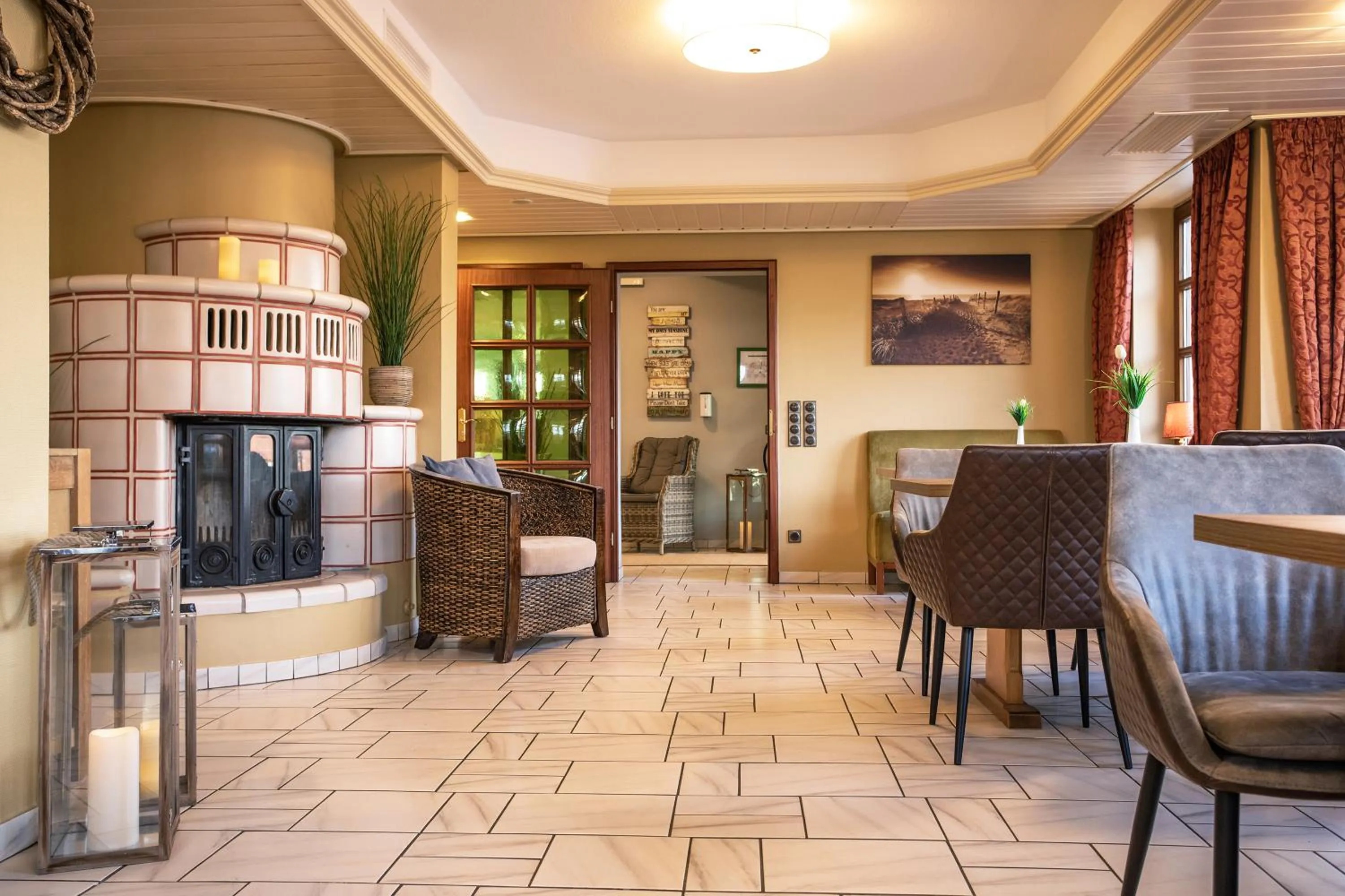 Lobby or reception in Lieblingsplatz Hotel Seedeich