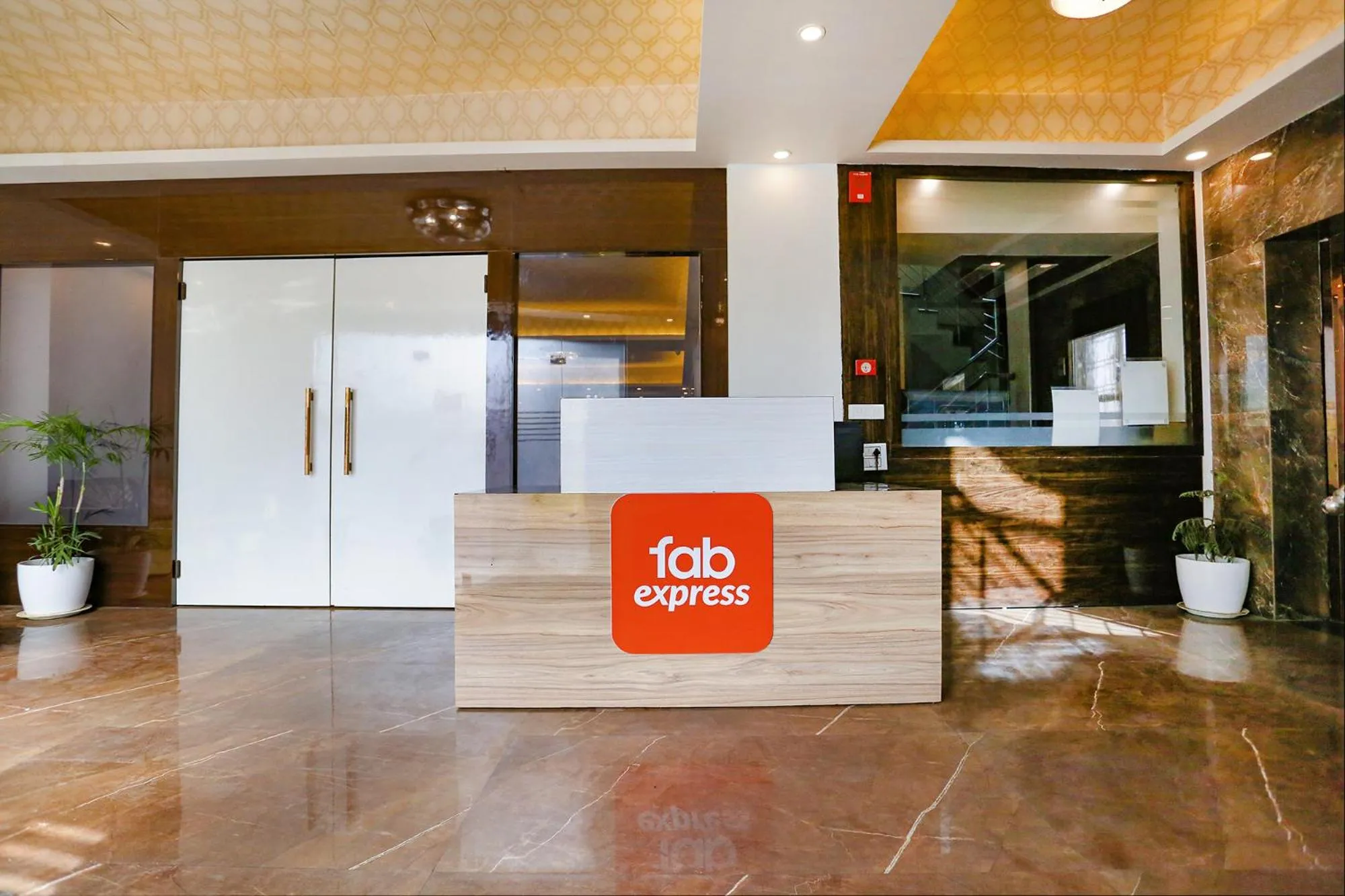 Lobby or reception in Via Kapashera Residency