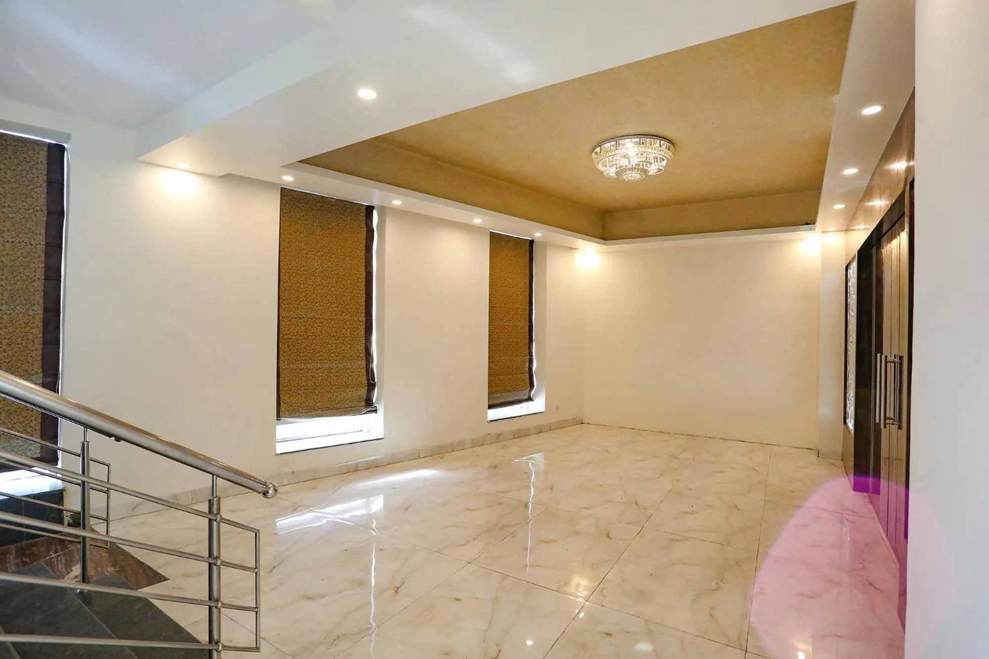 Lobby or reception in Via Kapashera Residency