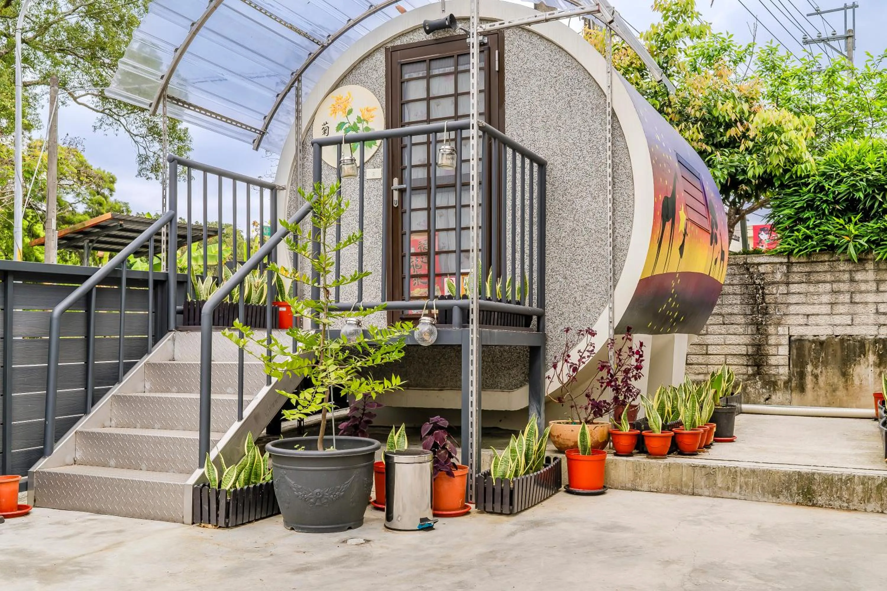 Property building in Shen-Lu-Ju B&B