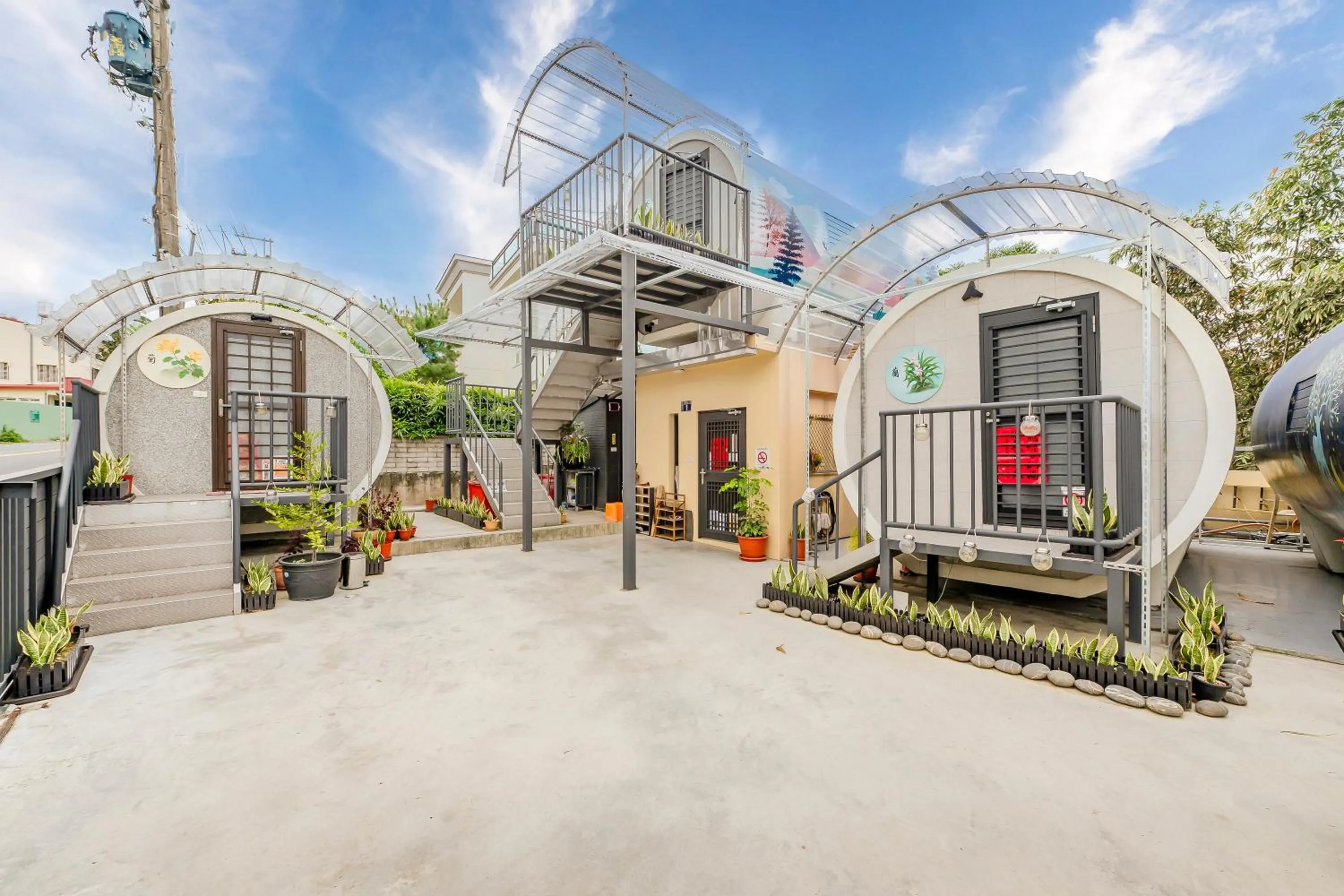 Property building in Shen-Lu-Ju B&B