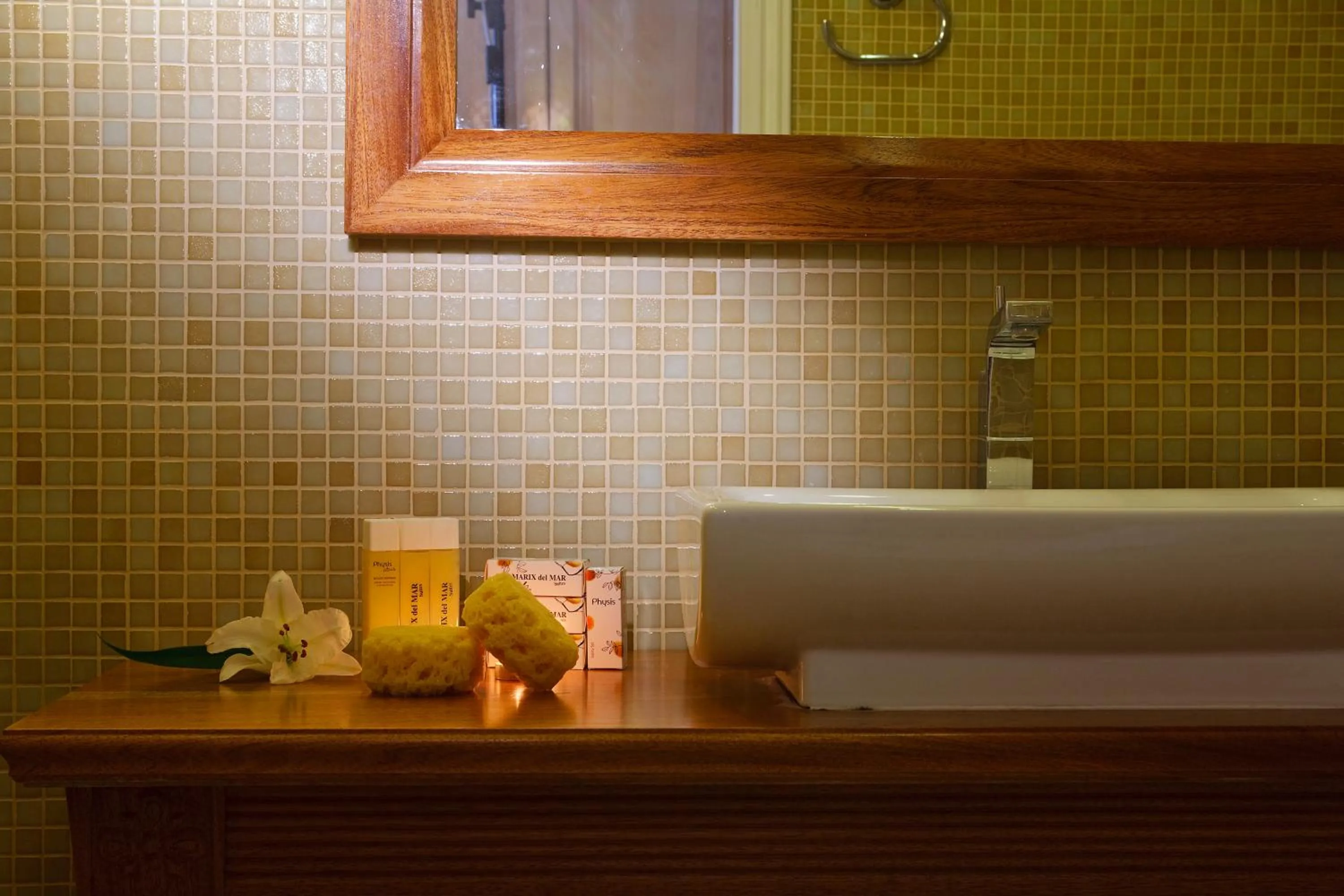Bathroom in Tamarix Del Mar Suites
