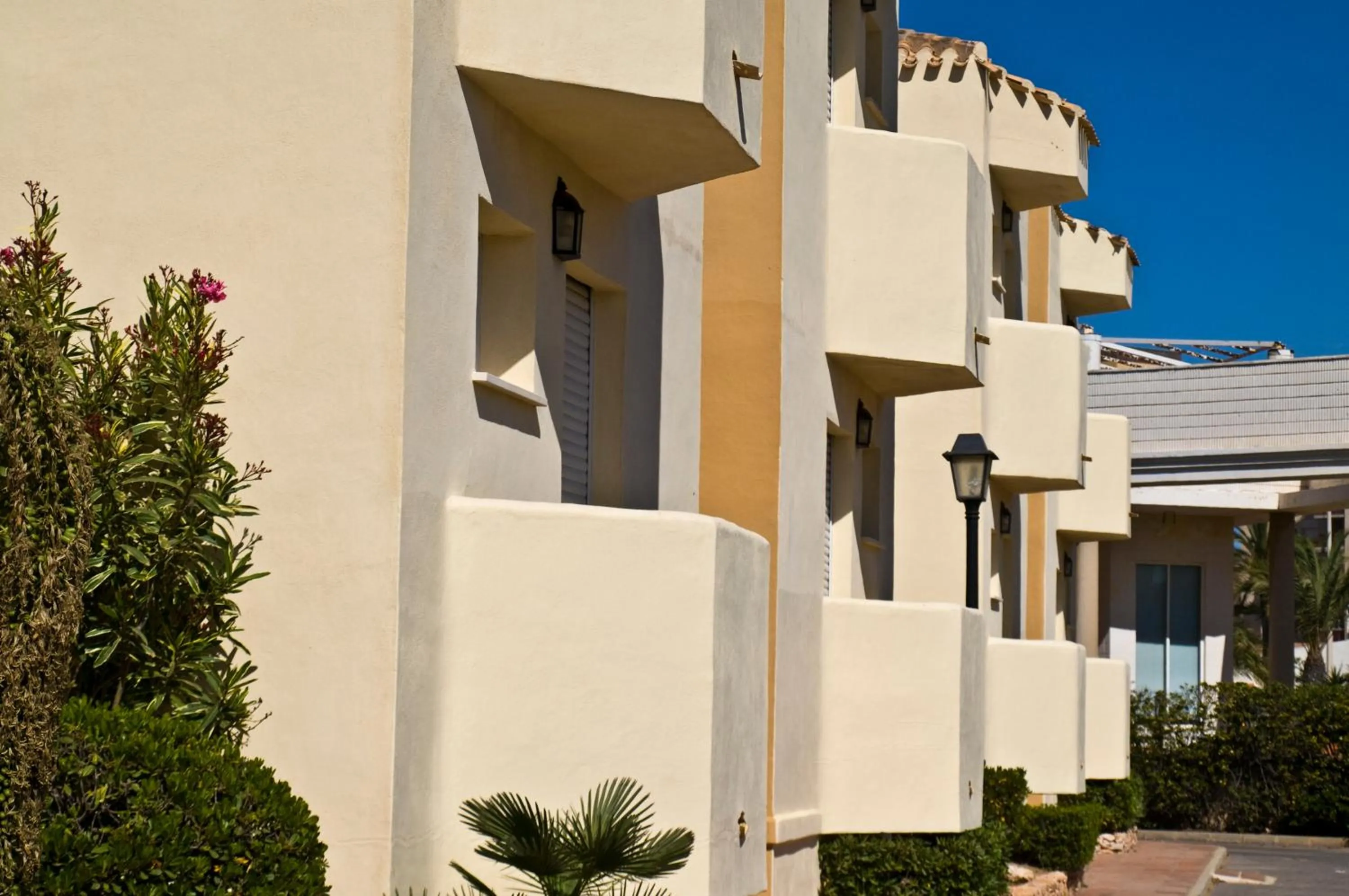 Property building in Aparthotel Villas La Manga