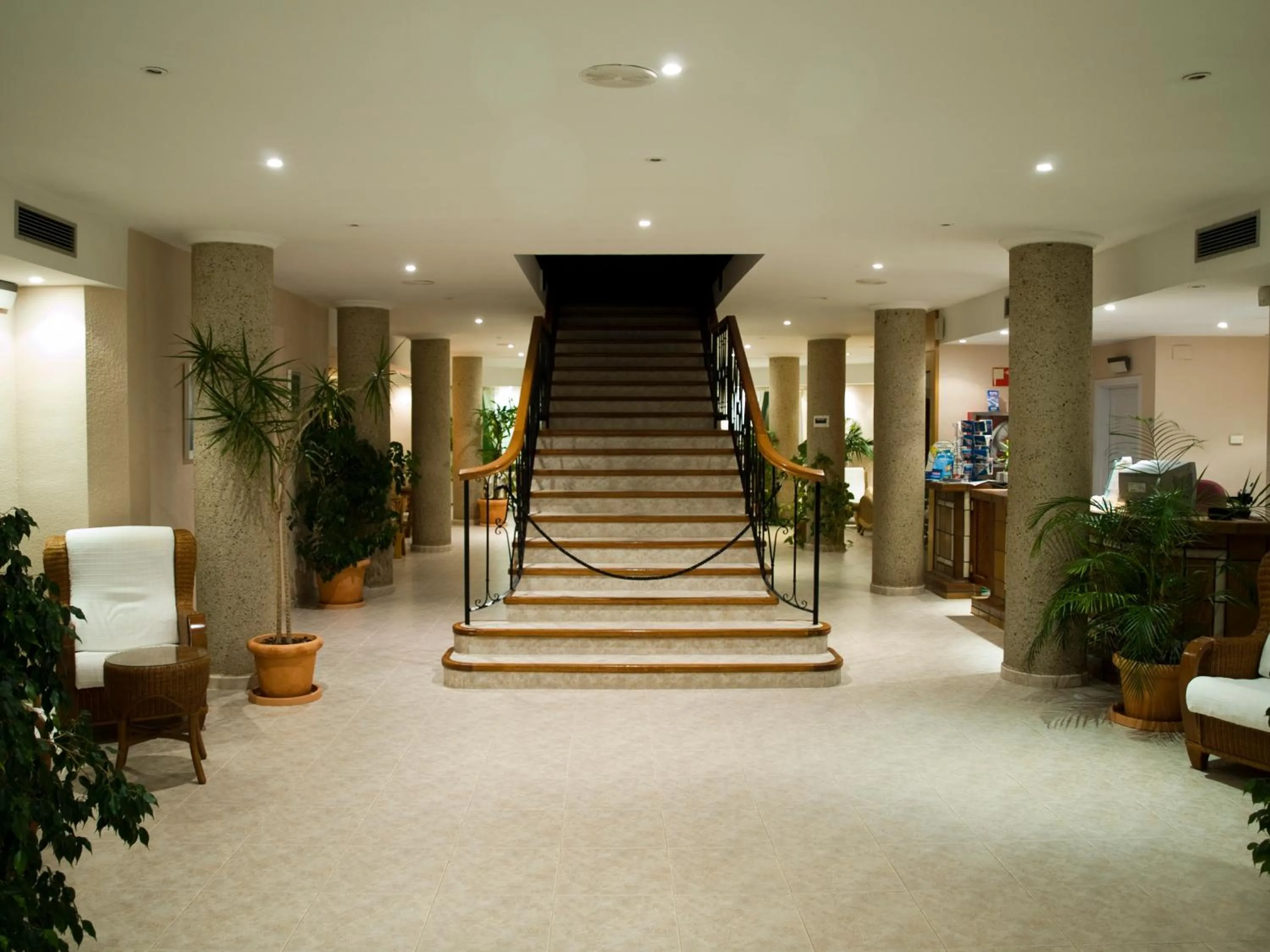 Lobby or reception in Aparthotel Villas La Manga