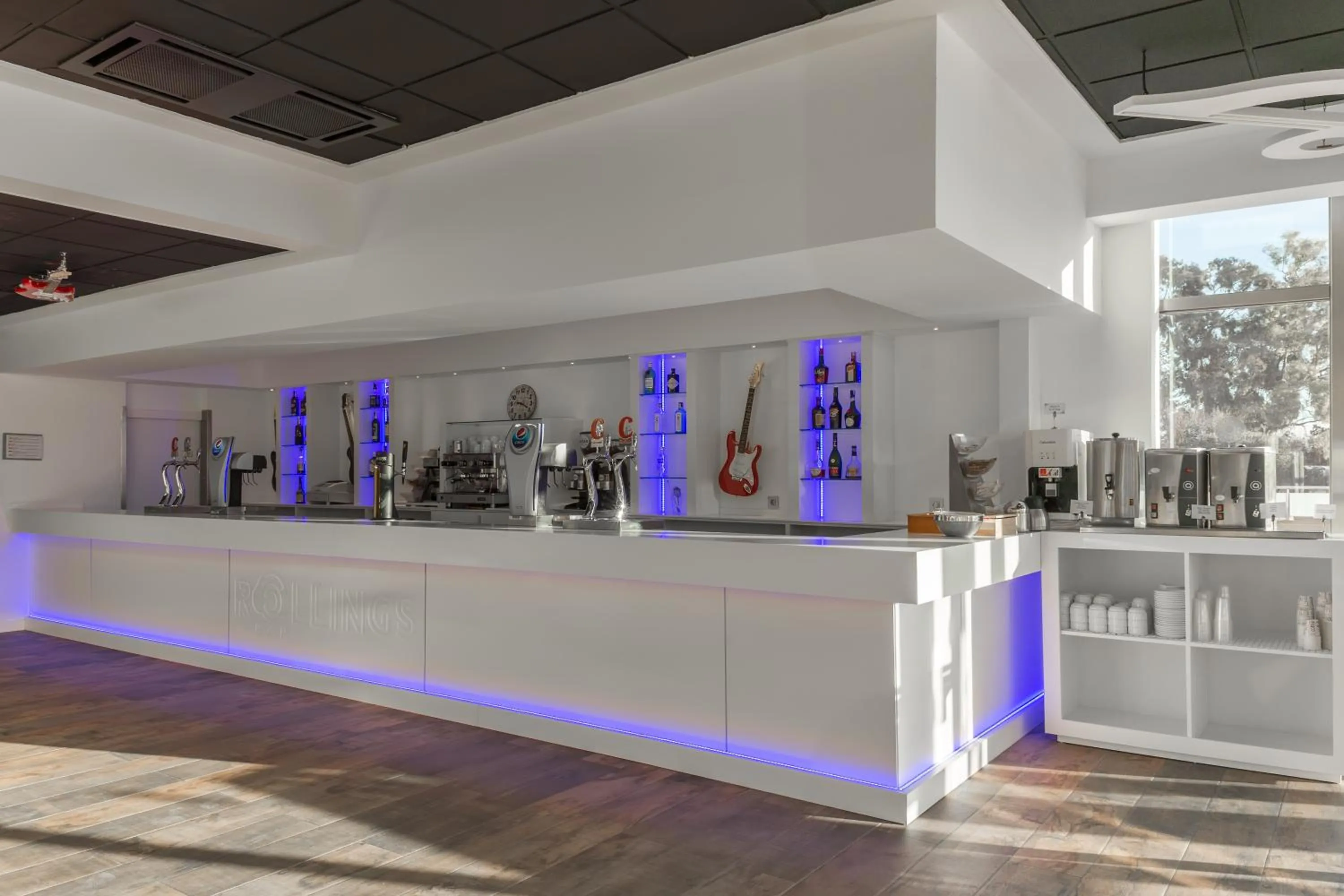 Lounge or bar in Sandos Benidorm Suites