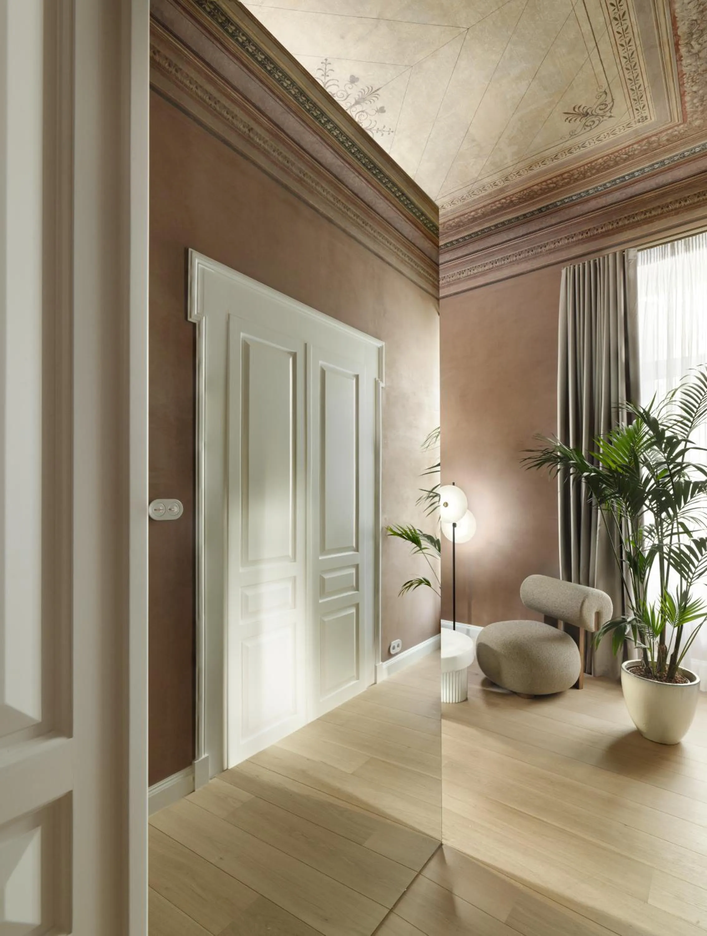 Decorative detail, Bed in Monument Hotel