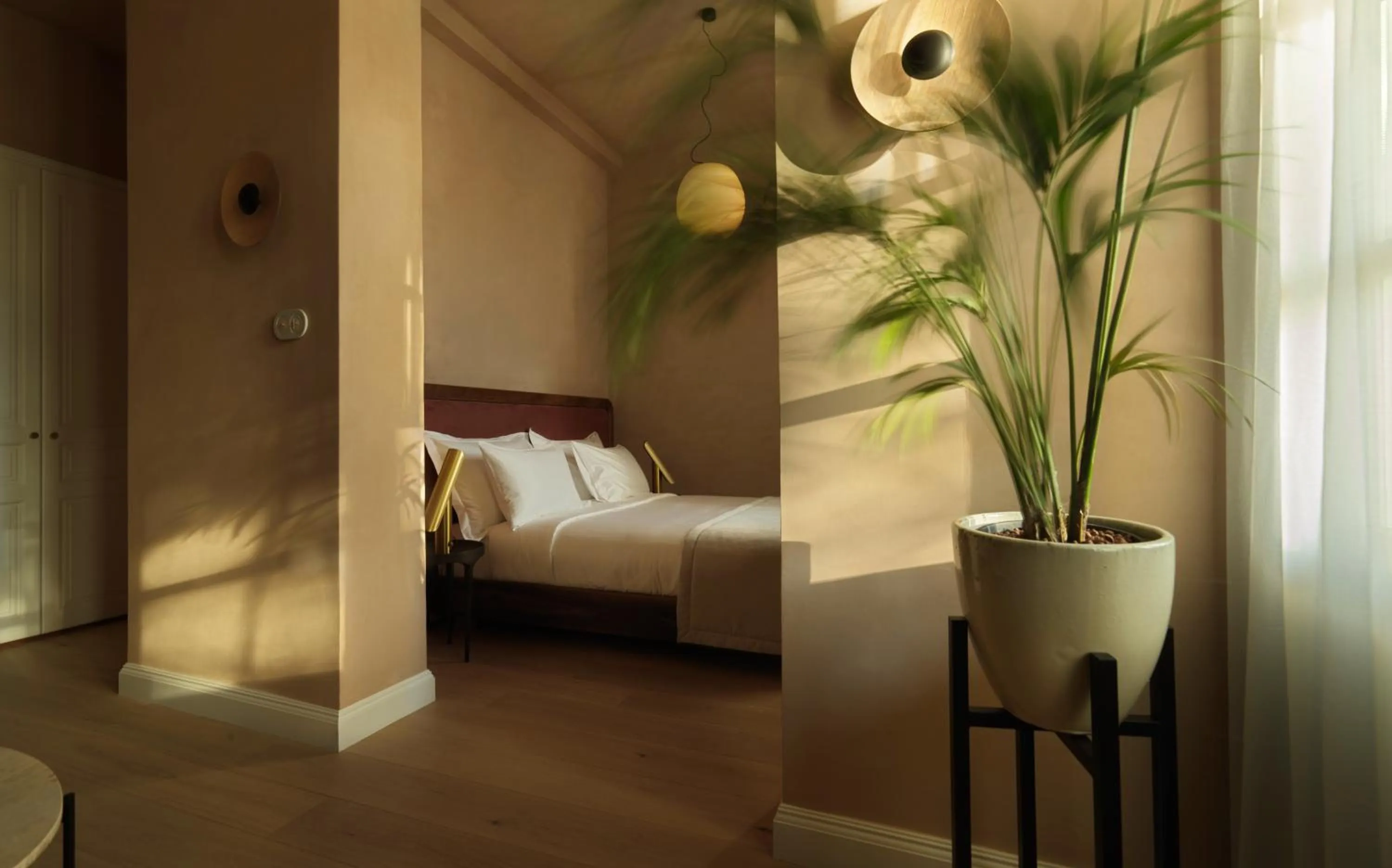 Bedroom, Bed in Monument Hotel