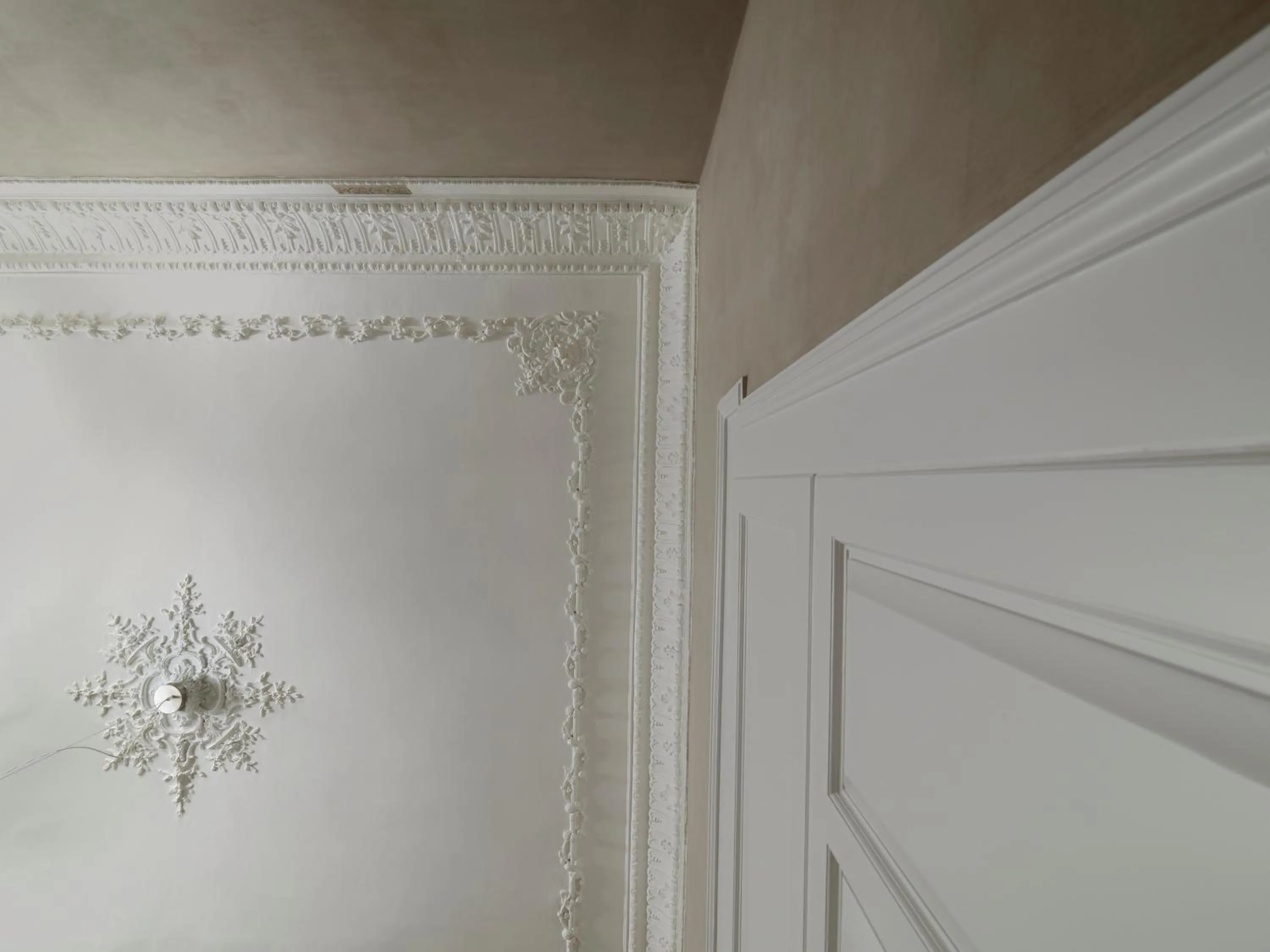 Decorative detail in Monument Hotel