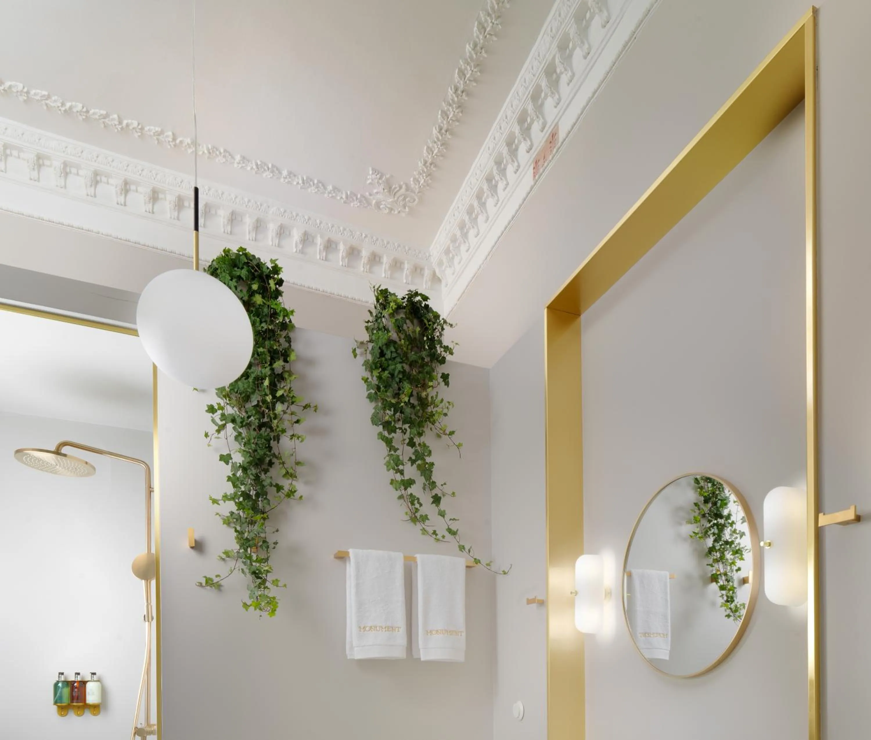 Bathroom in Monument Hotel