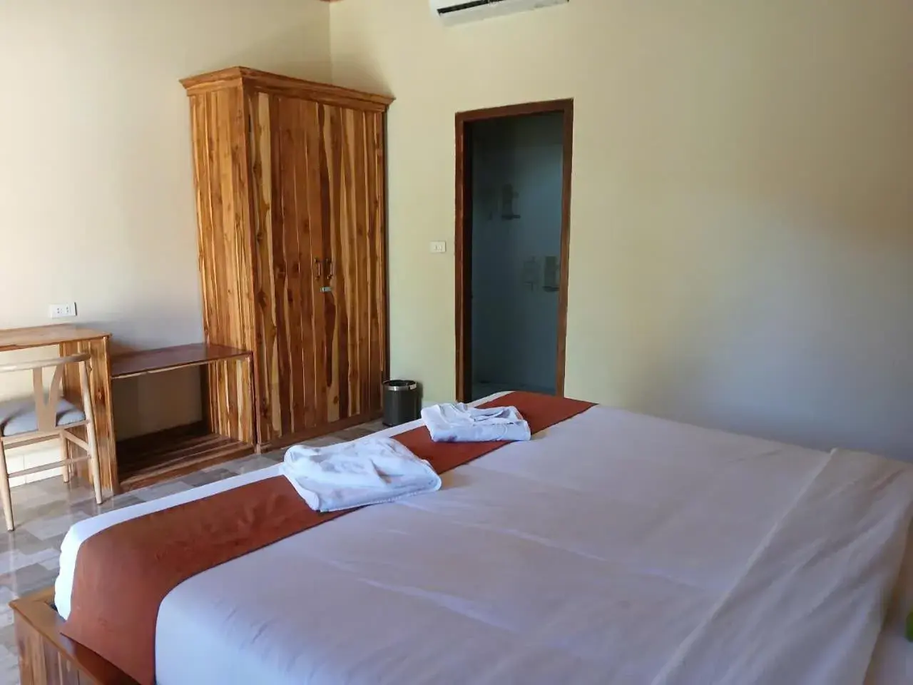 Quadruple Room with Garden View in Riverside Garden Hostel Quadruple Room with Garden View in Riverside Garden Hostel