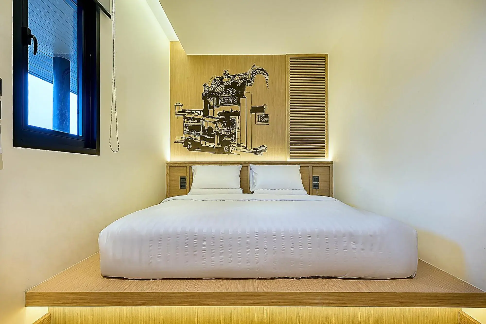 Deluxe Room in Phra Nakhon Poshtel Deluxe Room in Phra Nakhon Poshtel