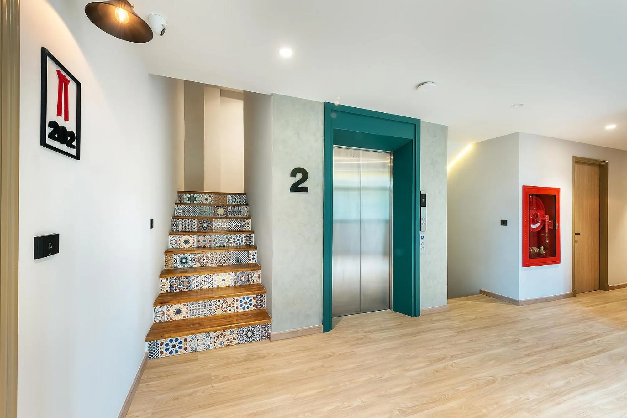 Decorative detail in Phra Nakhon Poshtel