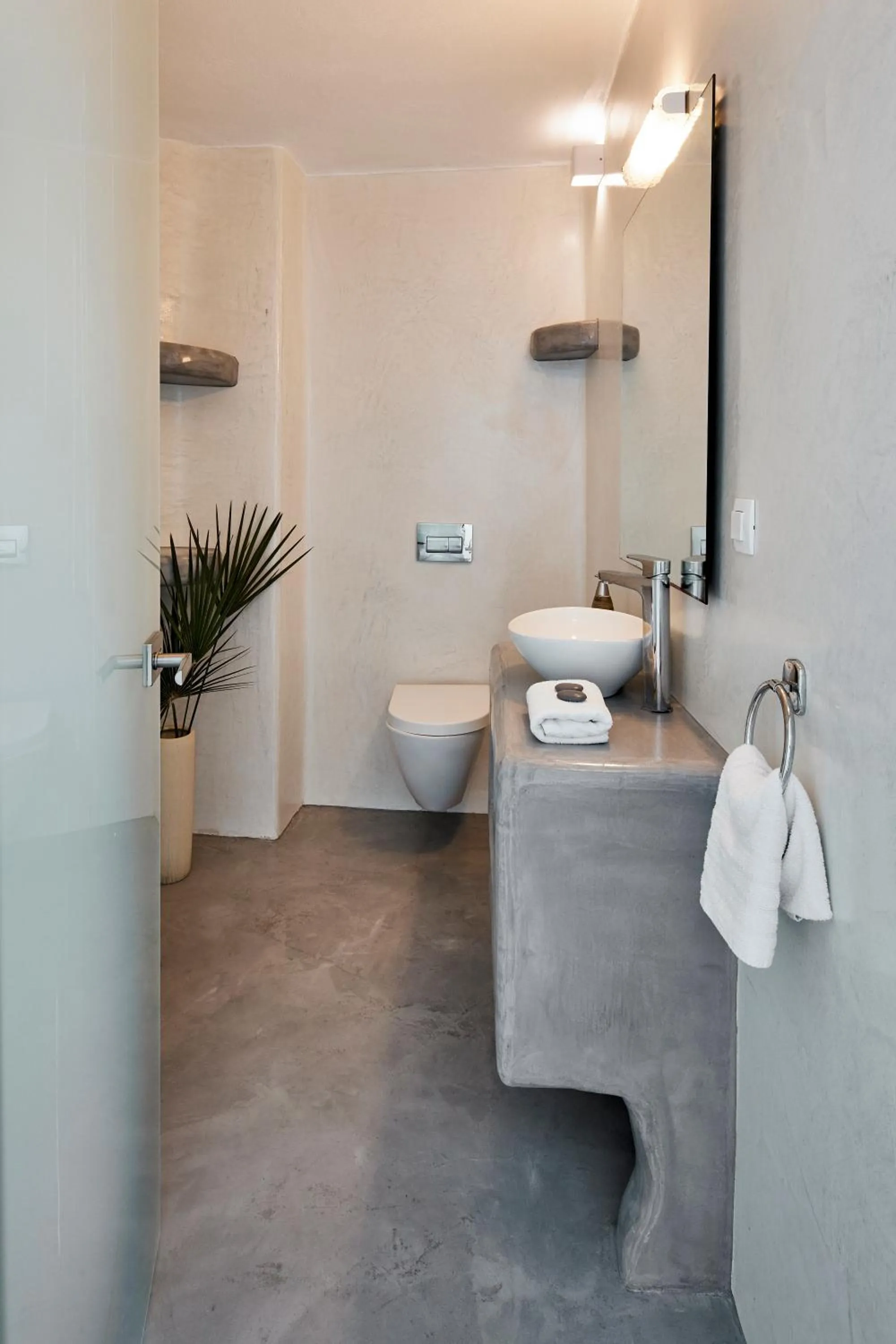 Bathroom in Suites of the Gods Cave Spa Hotel