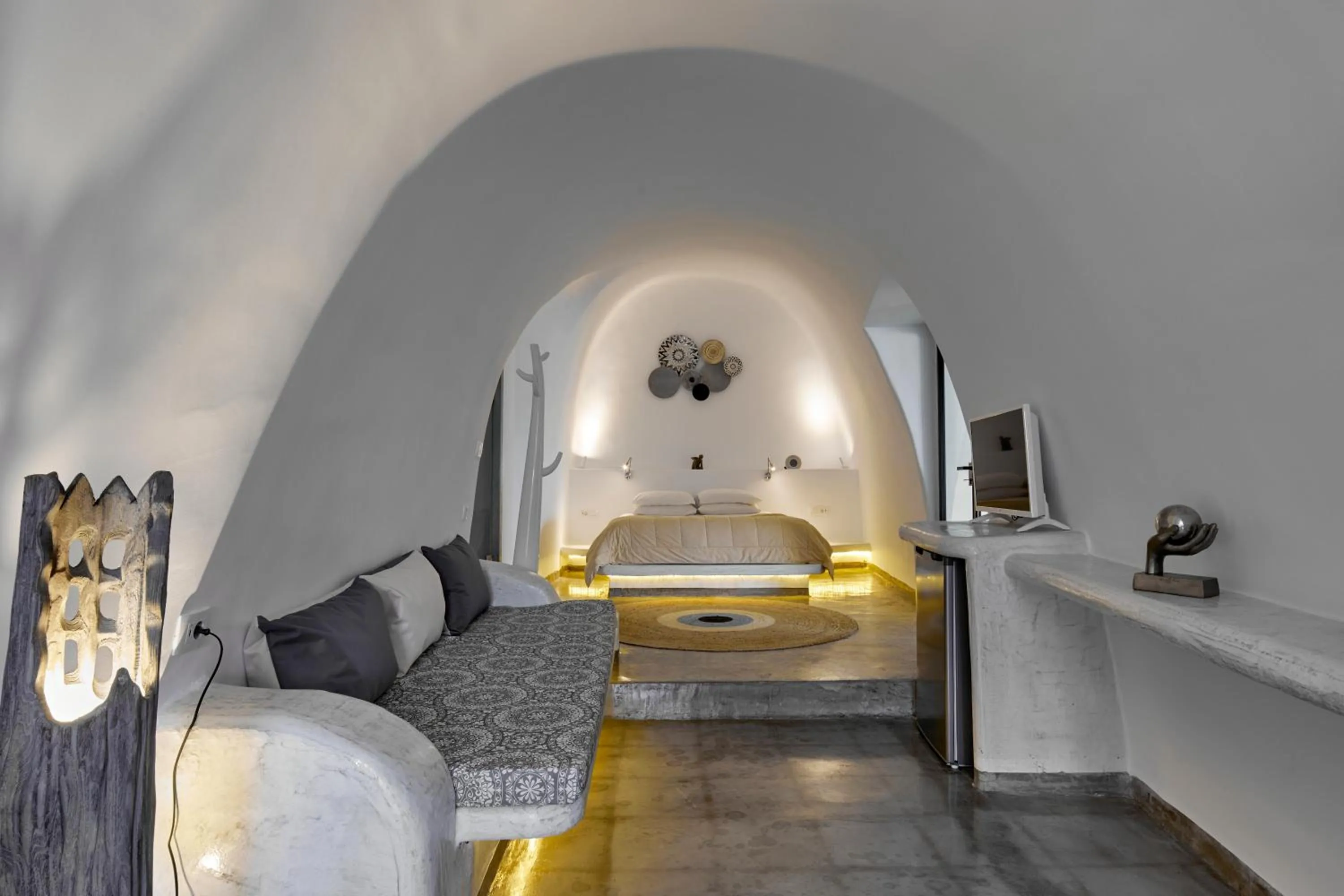 Photo of the whole room, Bed in Suites of the Gods Cave Spa Hotel