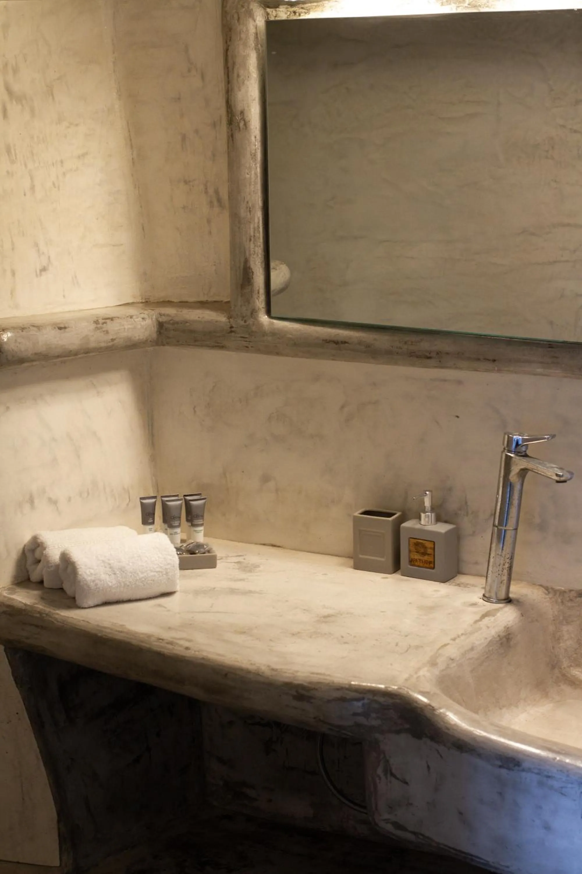 Bathroom in Suites of the Gods Cave Spa Hotel