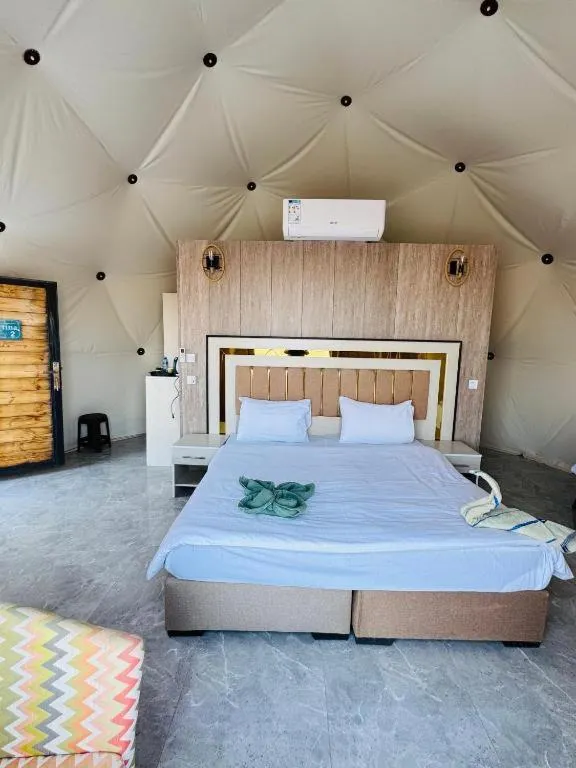 Bed in Shaheen Camp Wadi rum