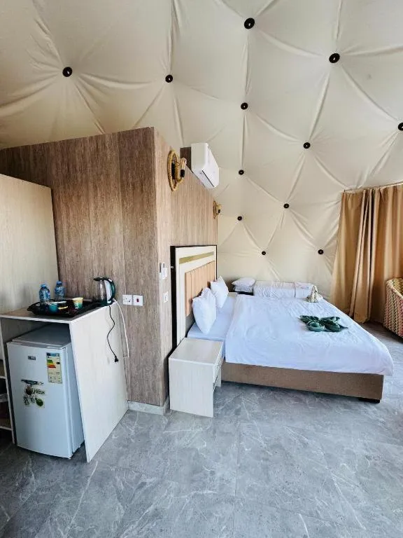 Bed in Shaheen Camp Wadi rum