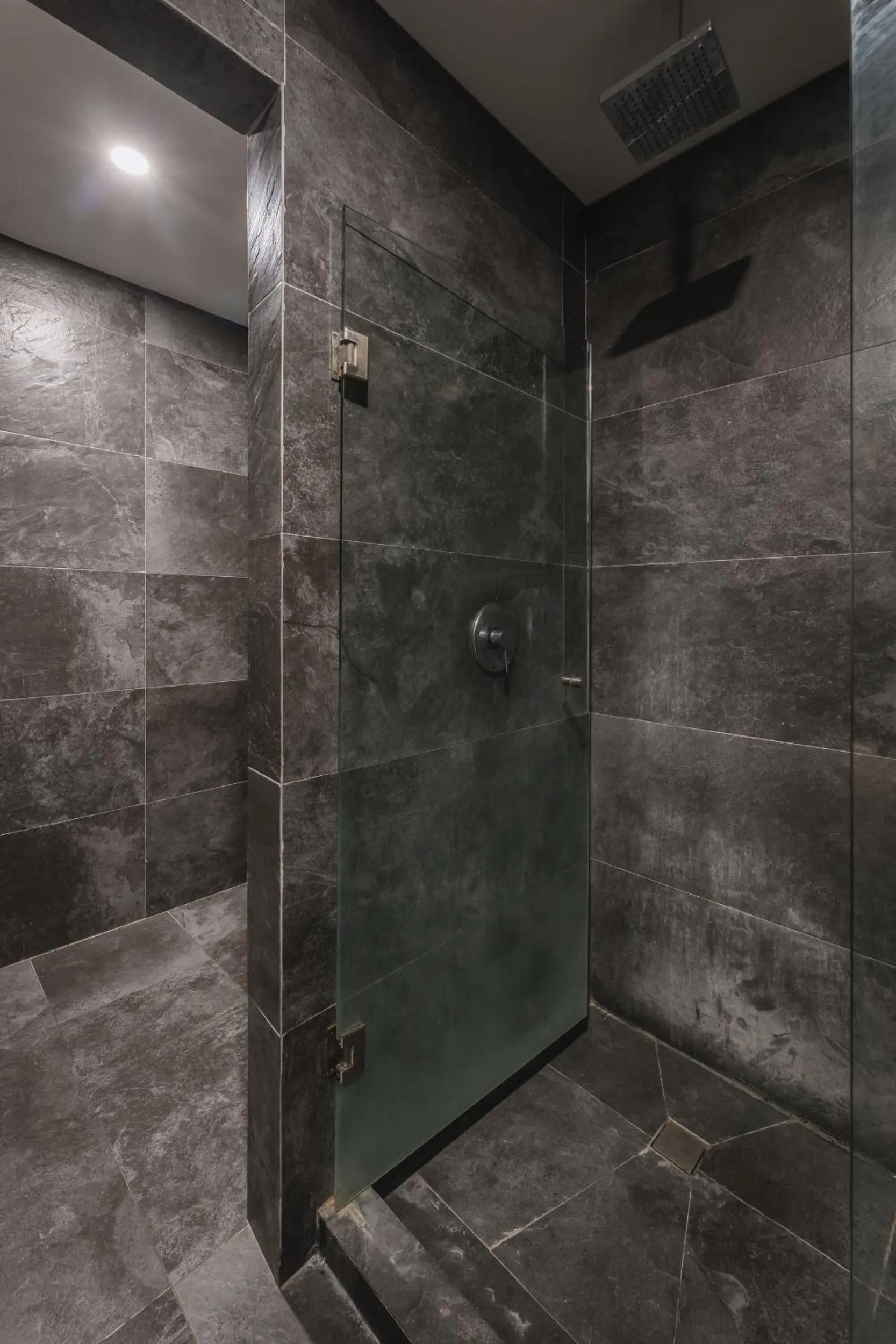Shower in Hotel Kavia Premium - Paseo Montejo