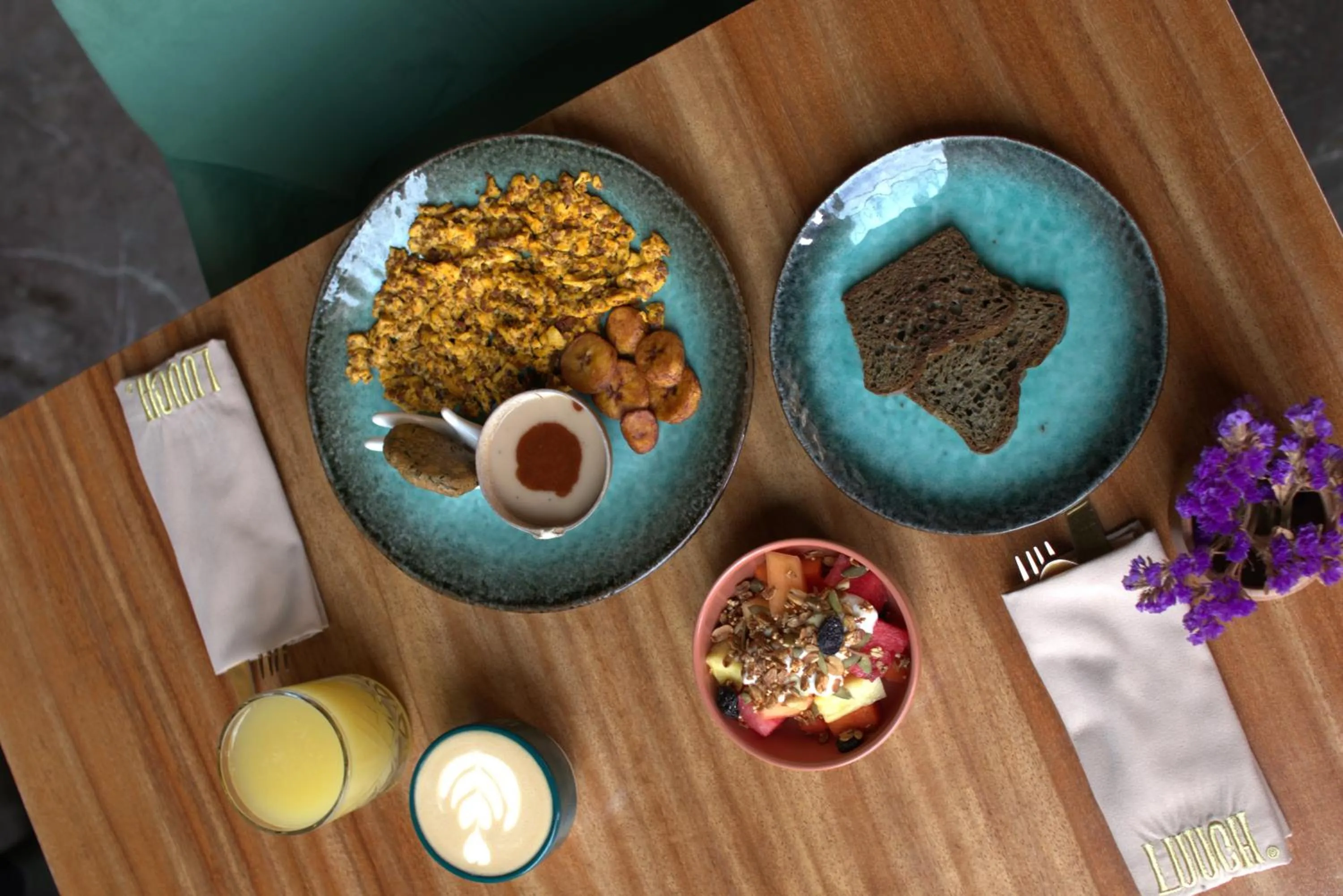 Breakfast in Hotel Kavia Premium - Paseo Montejo