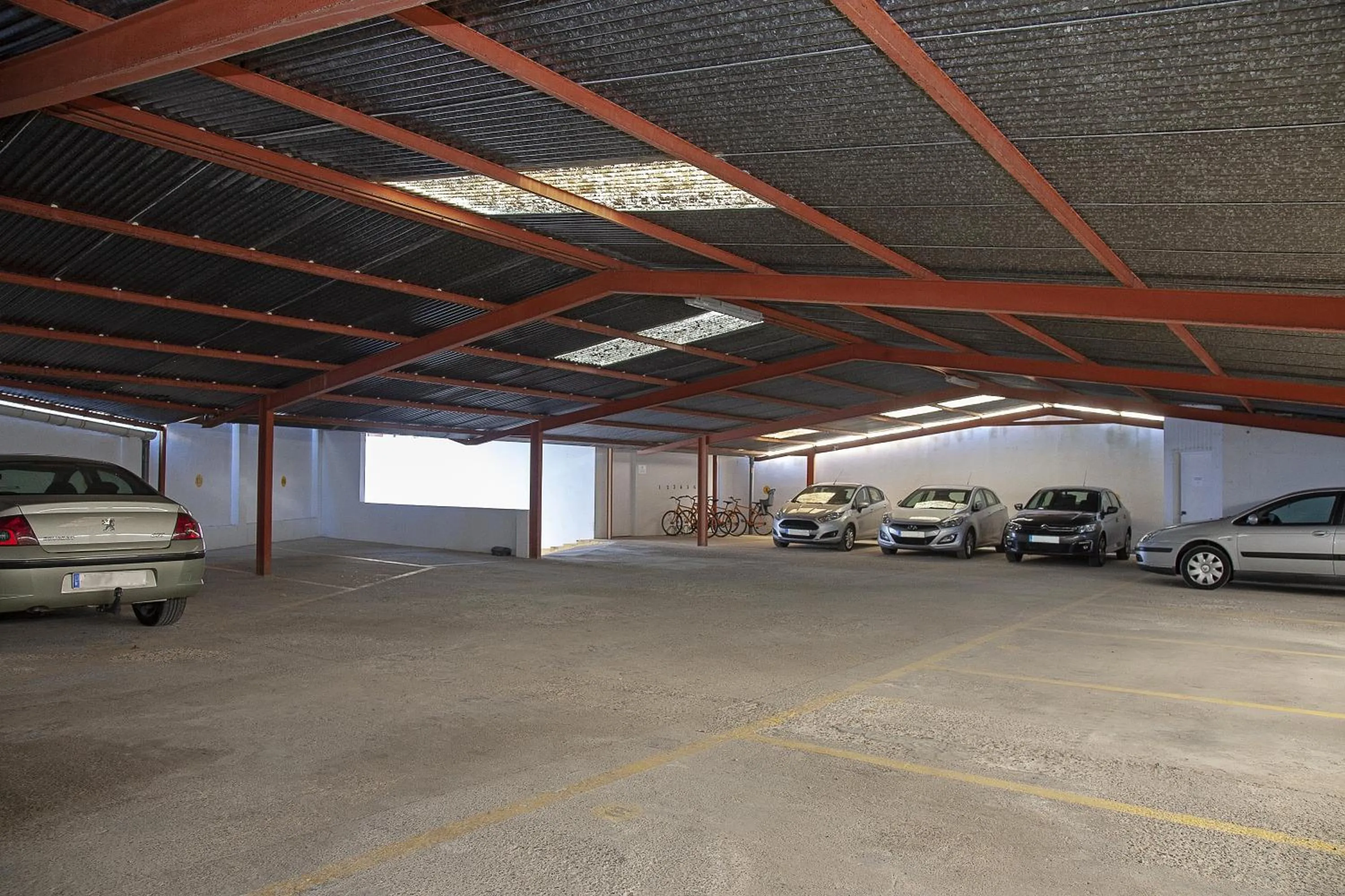 Parking in Hotel Caribe