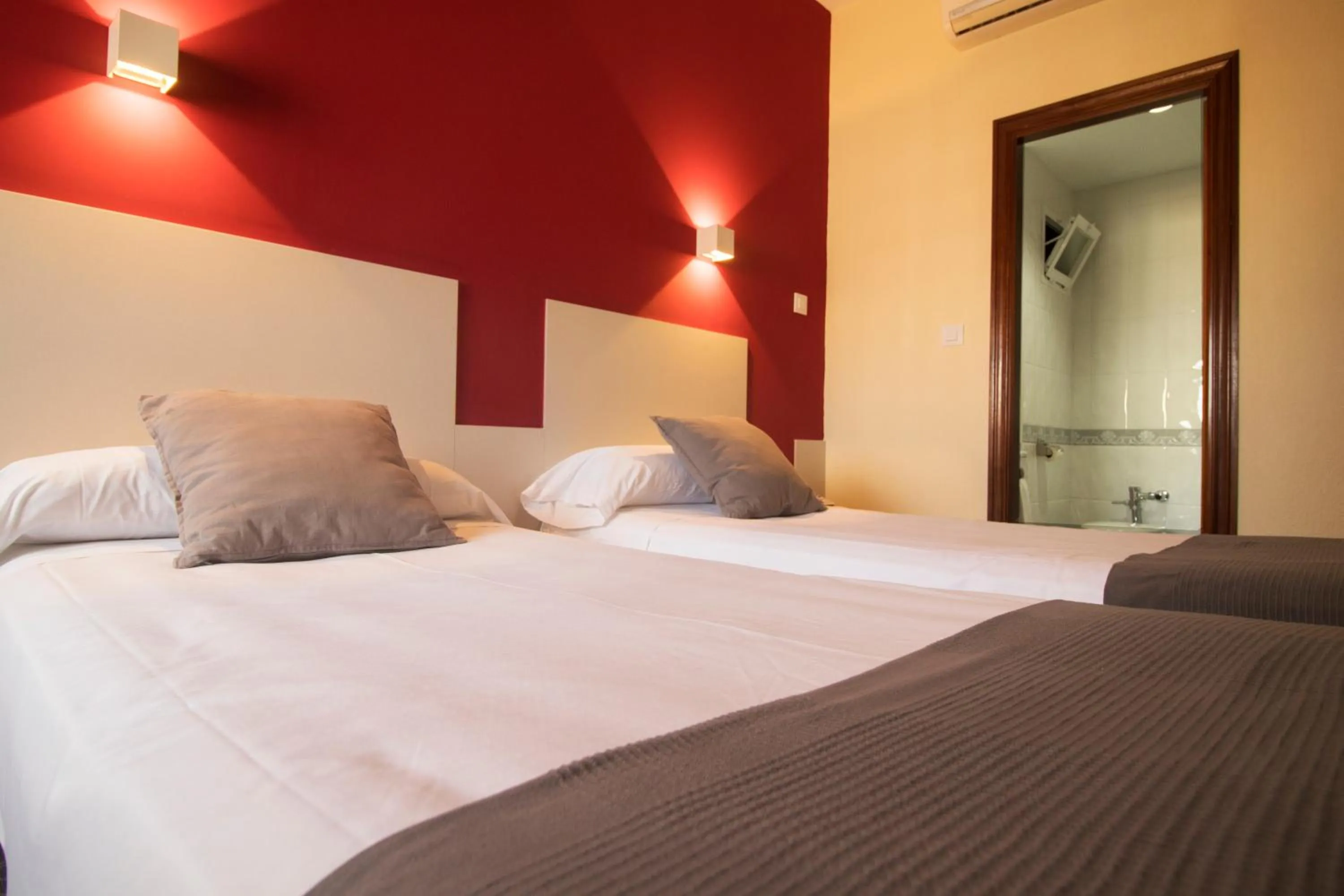 Bedroom, Bed in Hotel Caribe