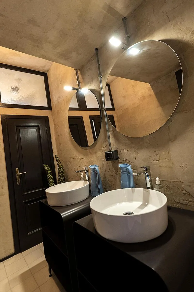 Toilet in Hotel & Hostel 7