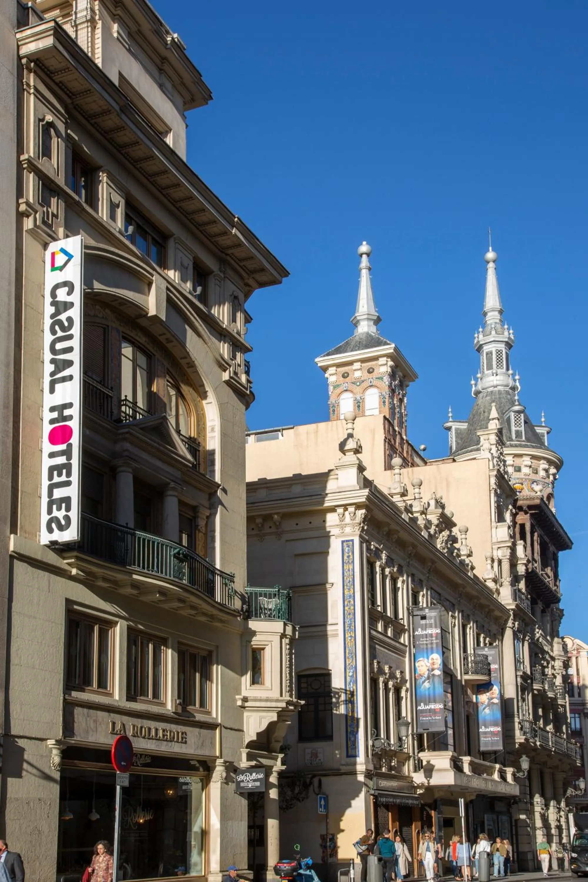 Facade/entrance in Casual del Teatro Madrid