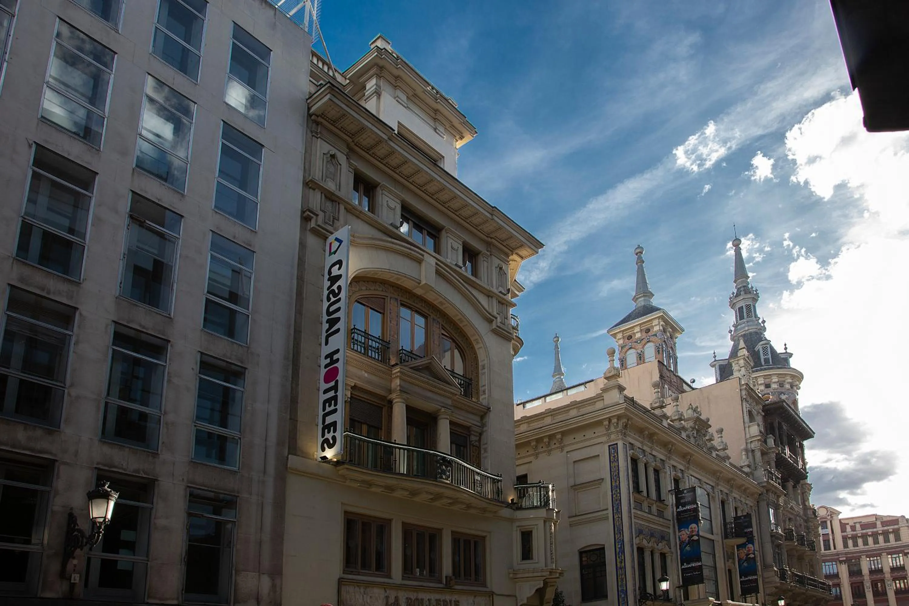 Facade/entrance in Casual del Teatro Madrid