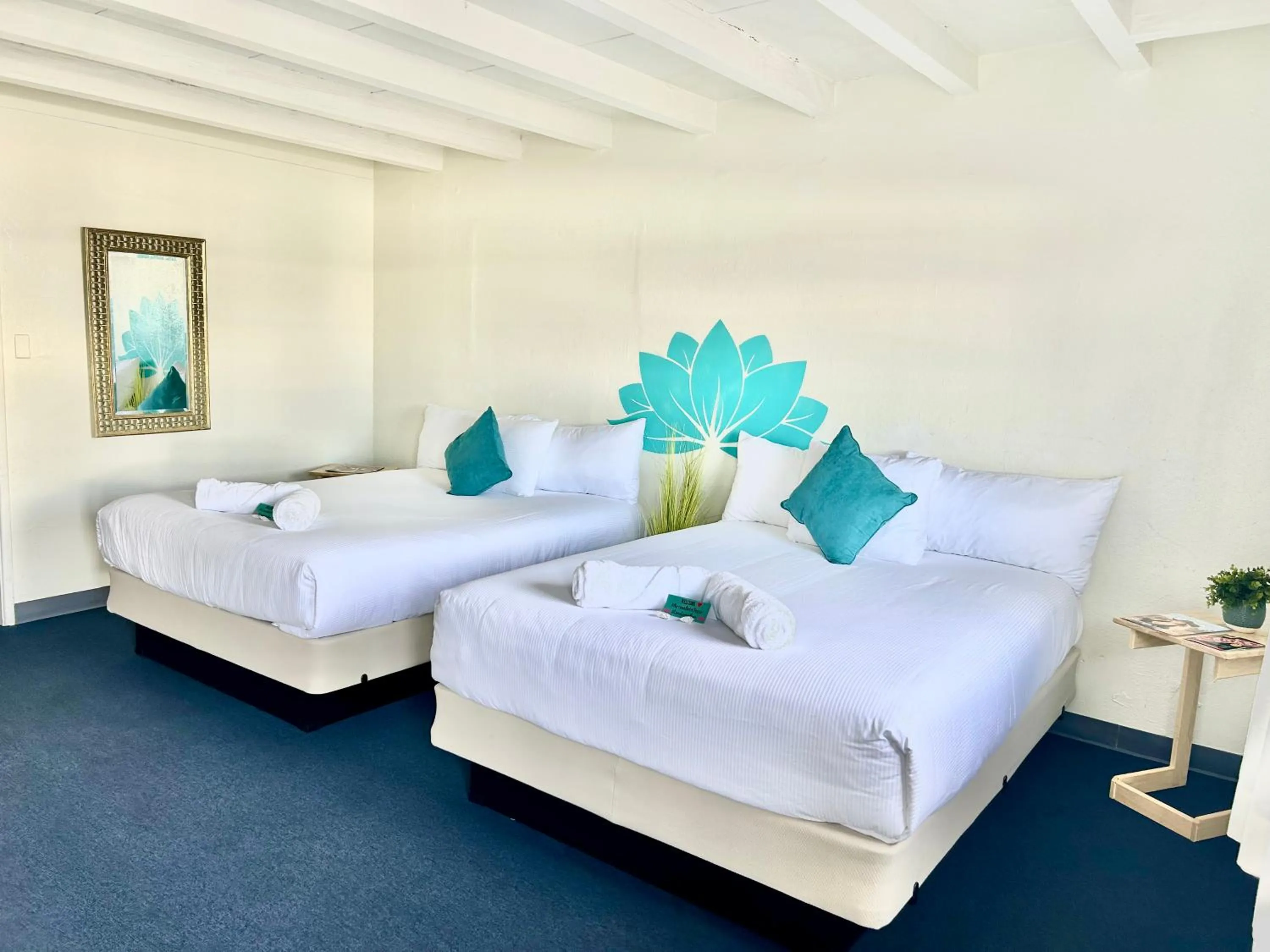 Bedroom, Bed in Nirvana Hotel