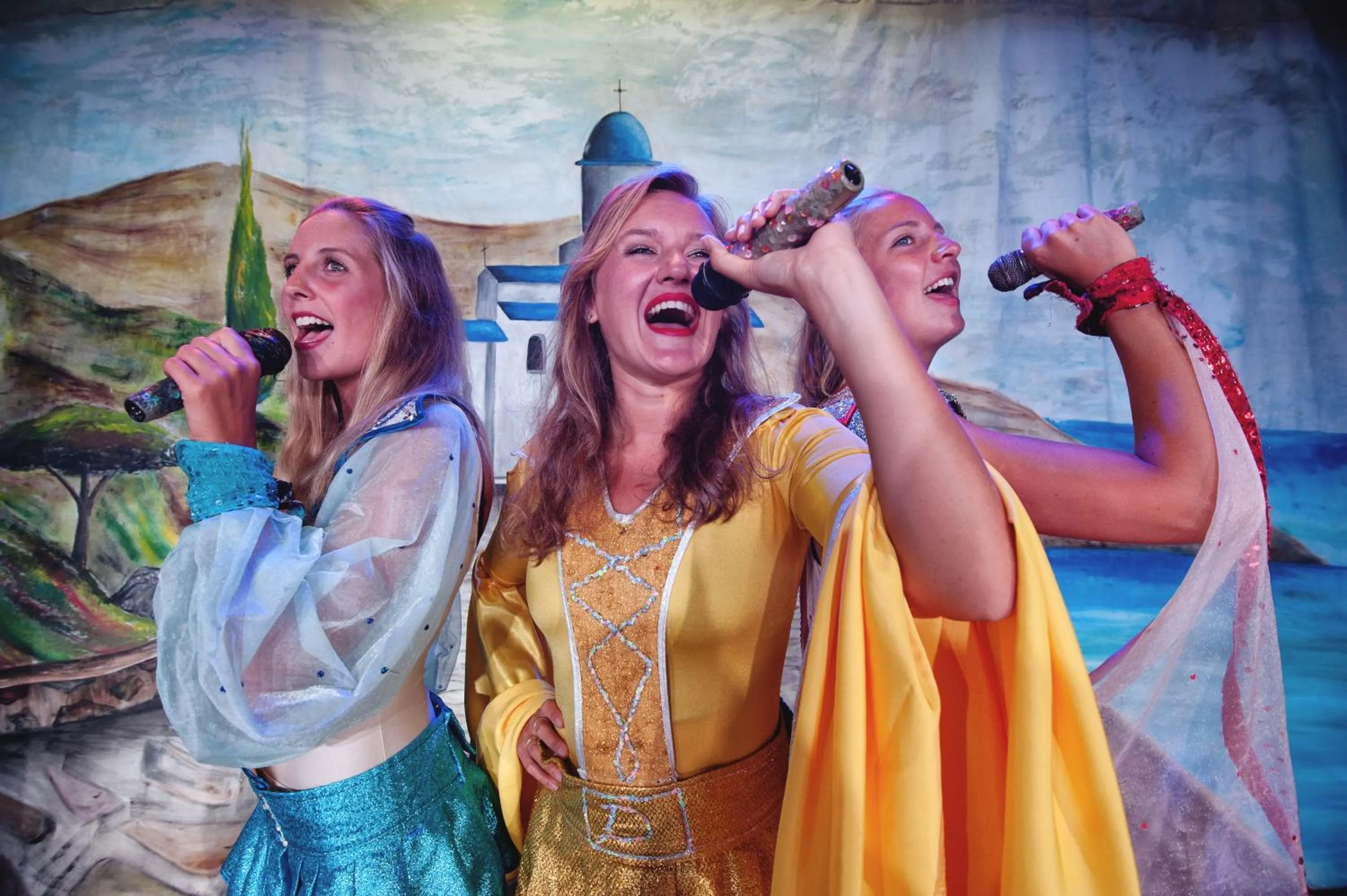 Evening entertainment in Sotavento Beach Club