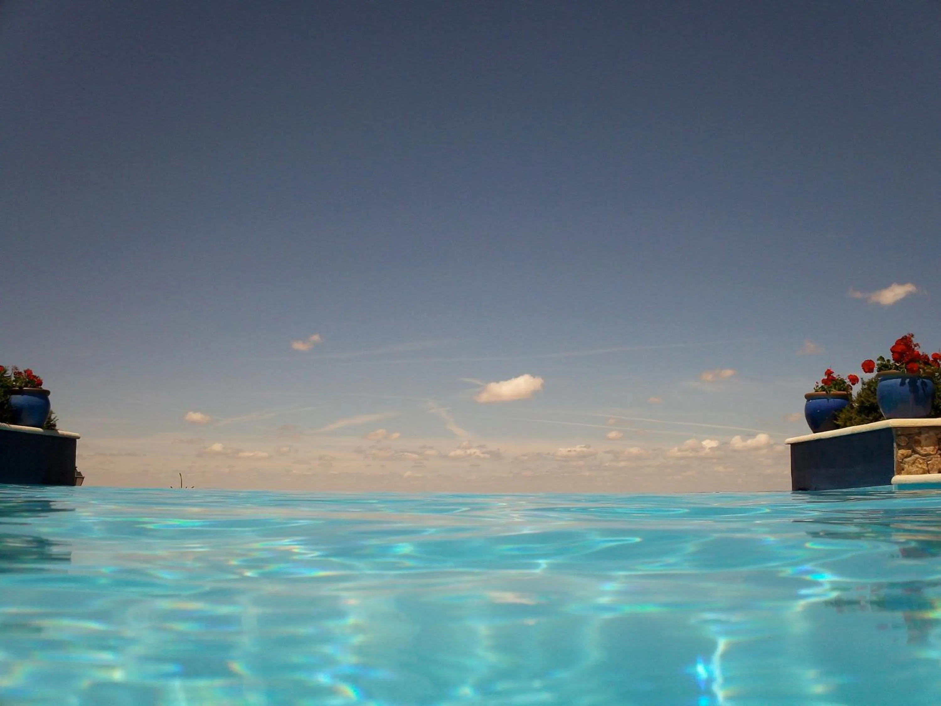 Swimming pool in Hotel El Rancho