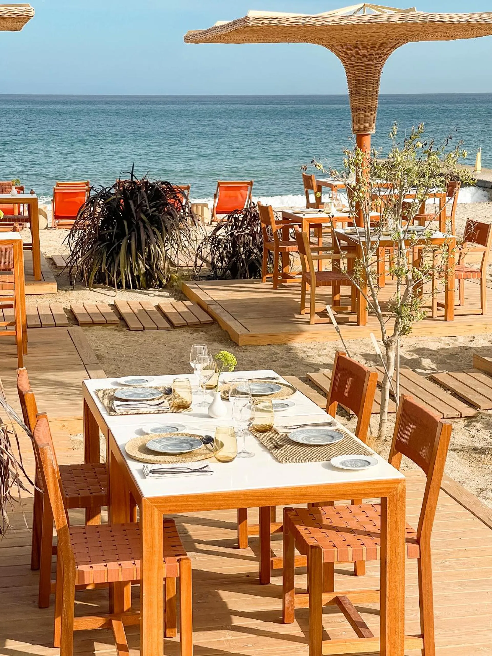 Restaurant/places to eat in Aquila Rithymna Beach