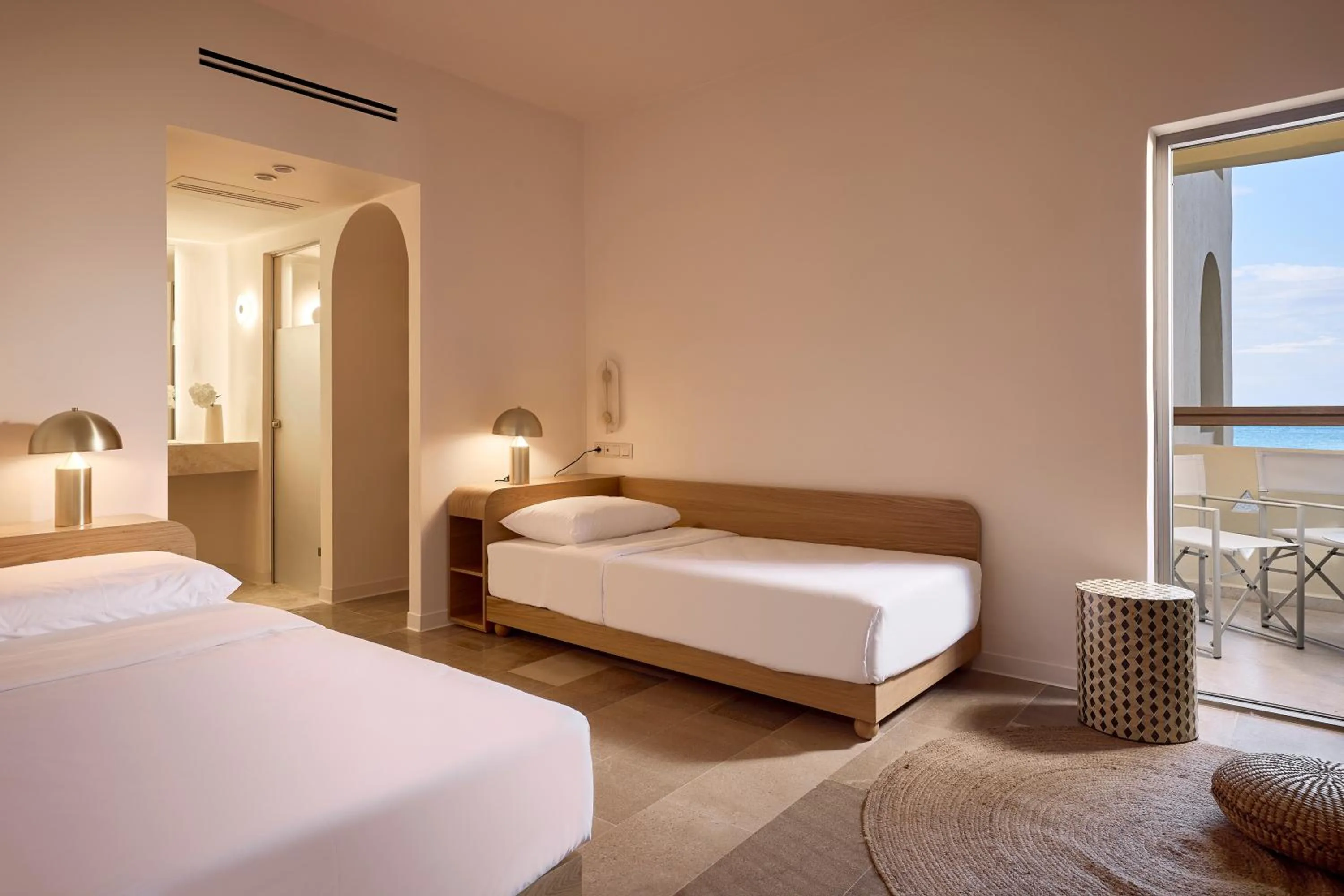 Bedroom, Bed in Aquila Rithymna Beach