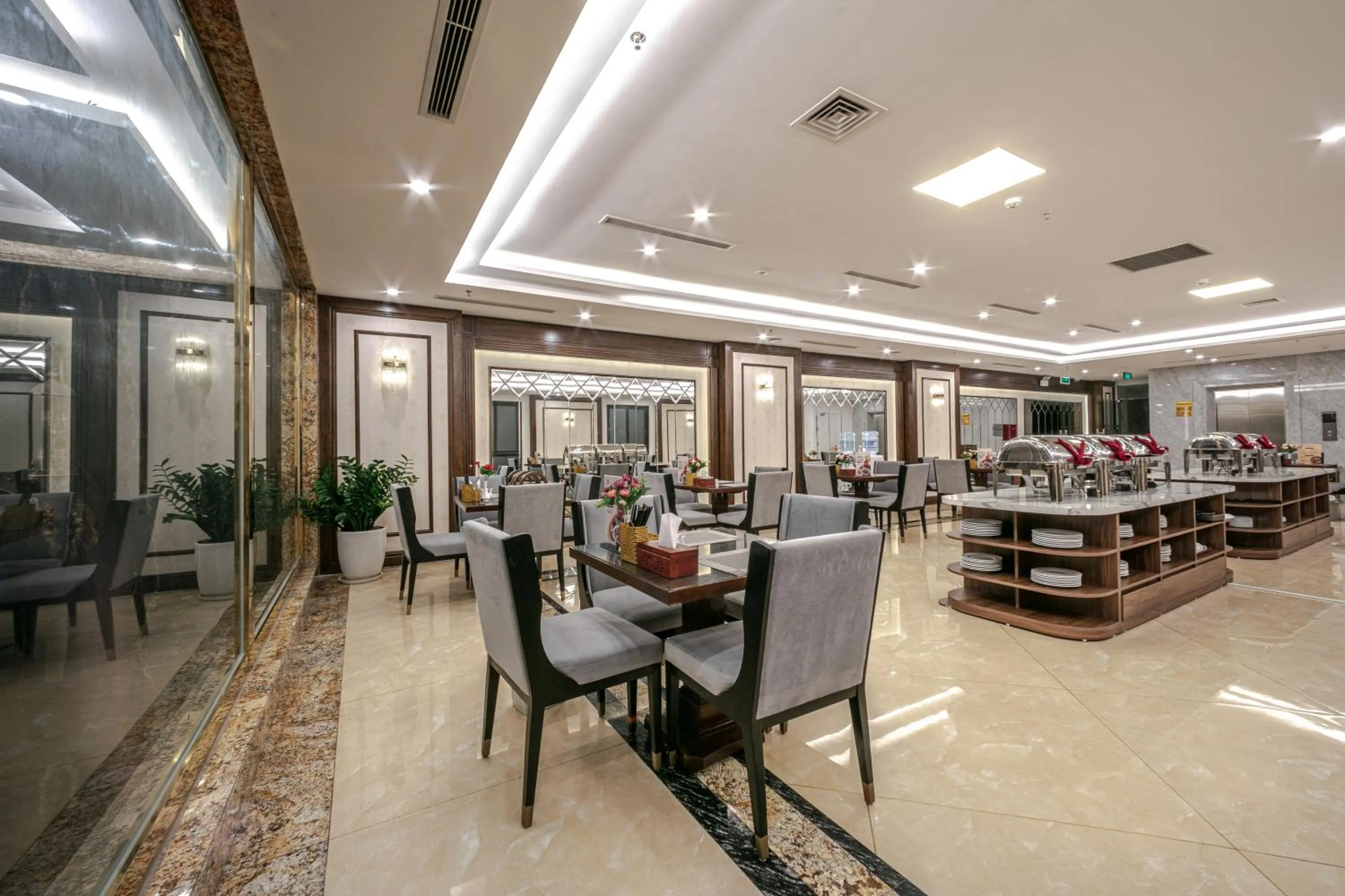 Restaurant/places to eat in A25 Hotel - 16 Miếu Đầm